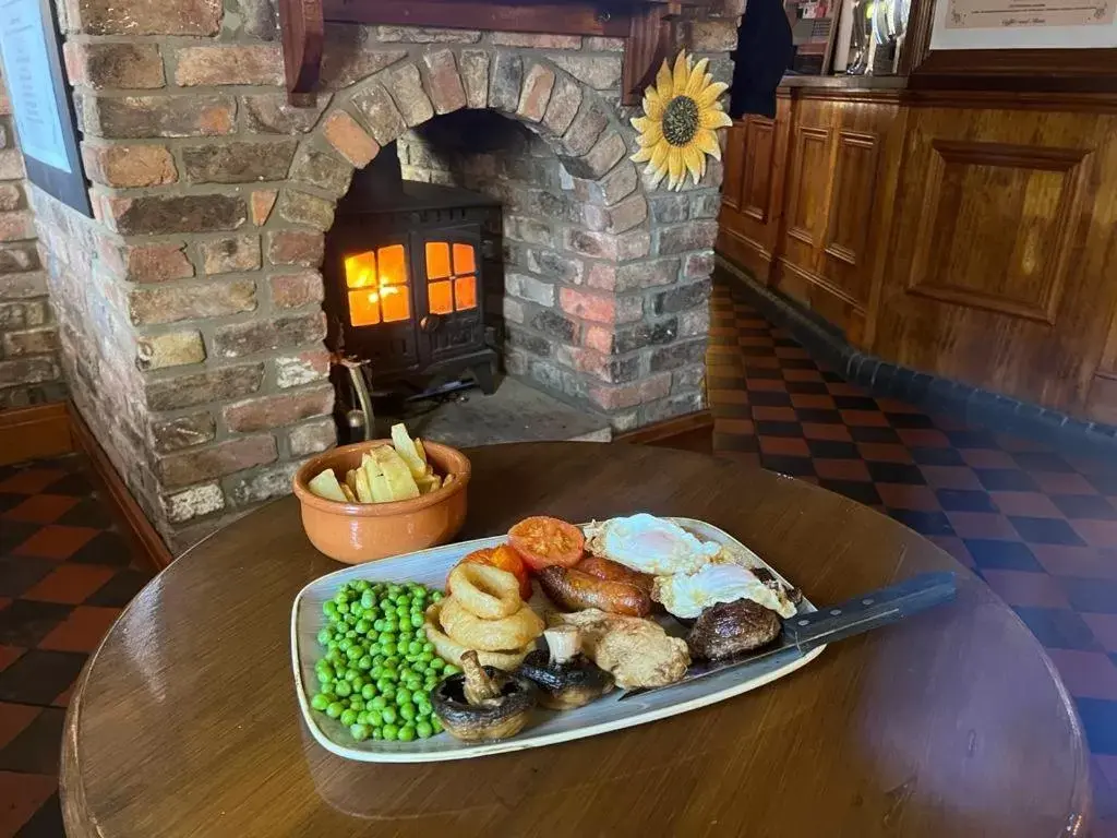 Dining area in The Black Horse Inn