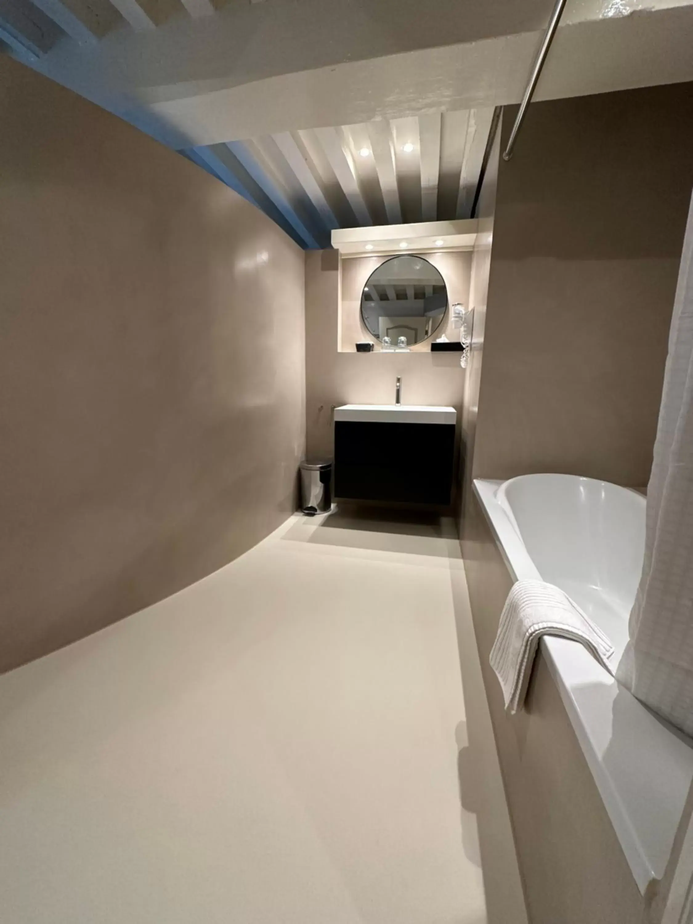 Bathroom in Hotel Grand Canal