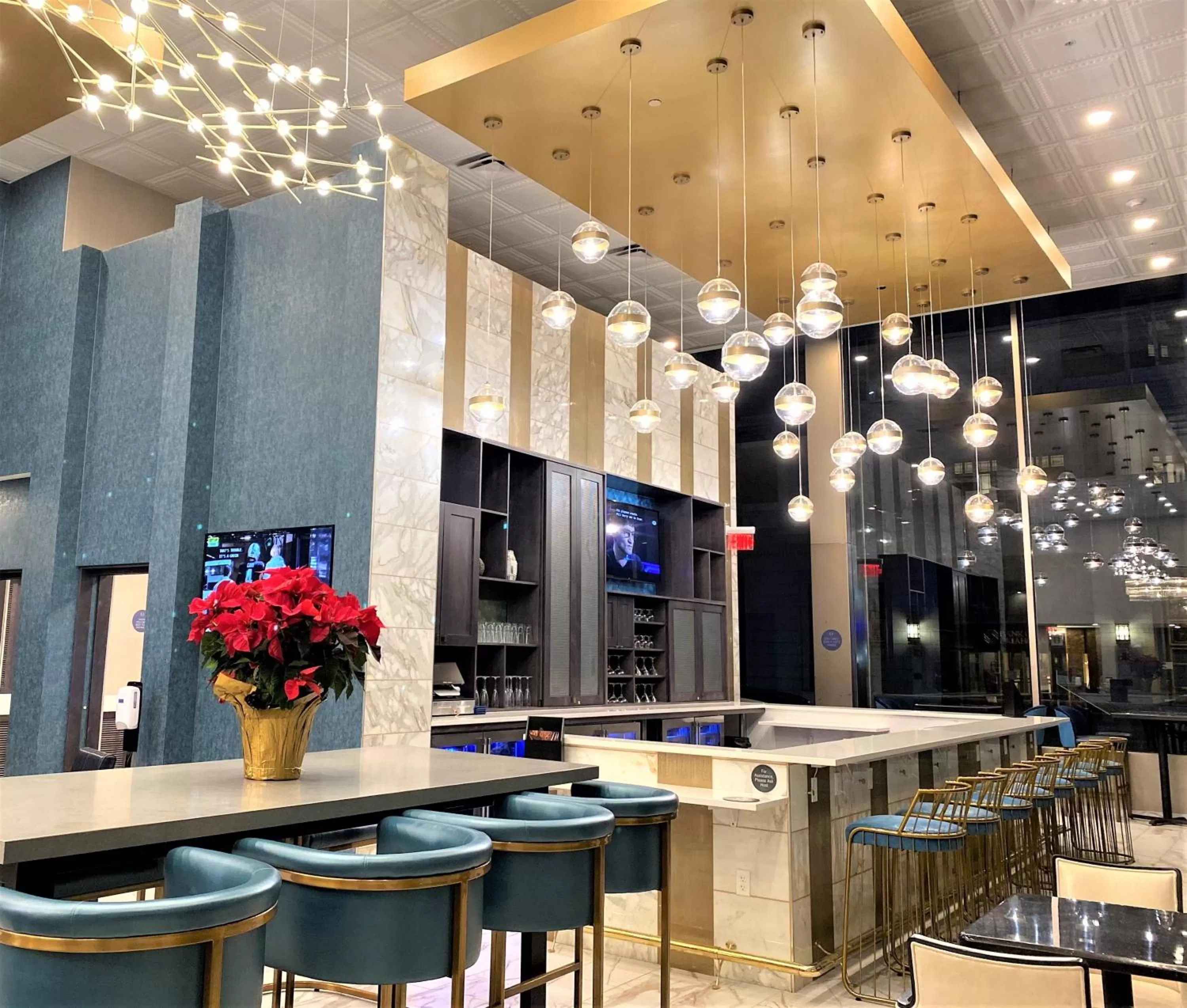 Restaurant/places to eat in Hyatt Place Tulsa/Downtown