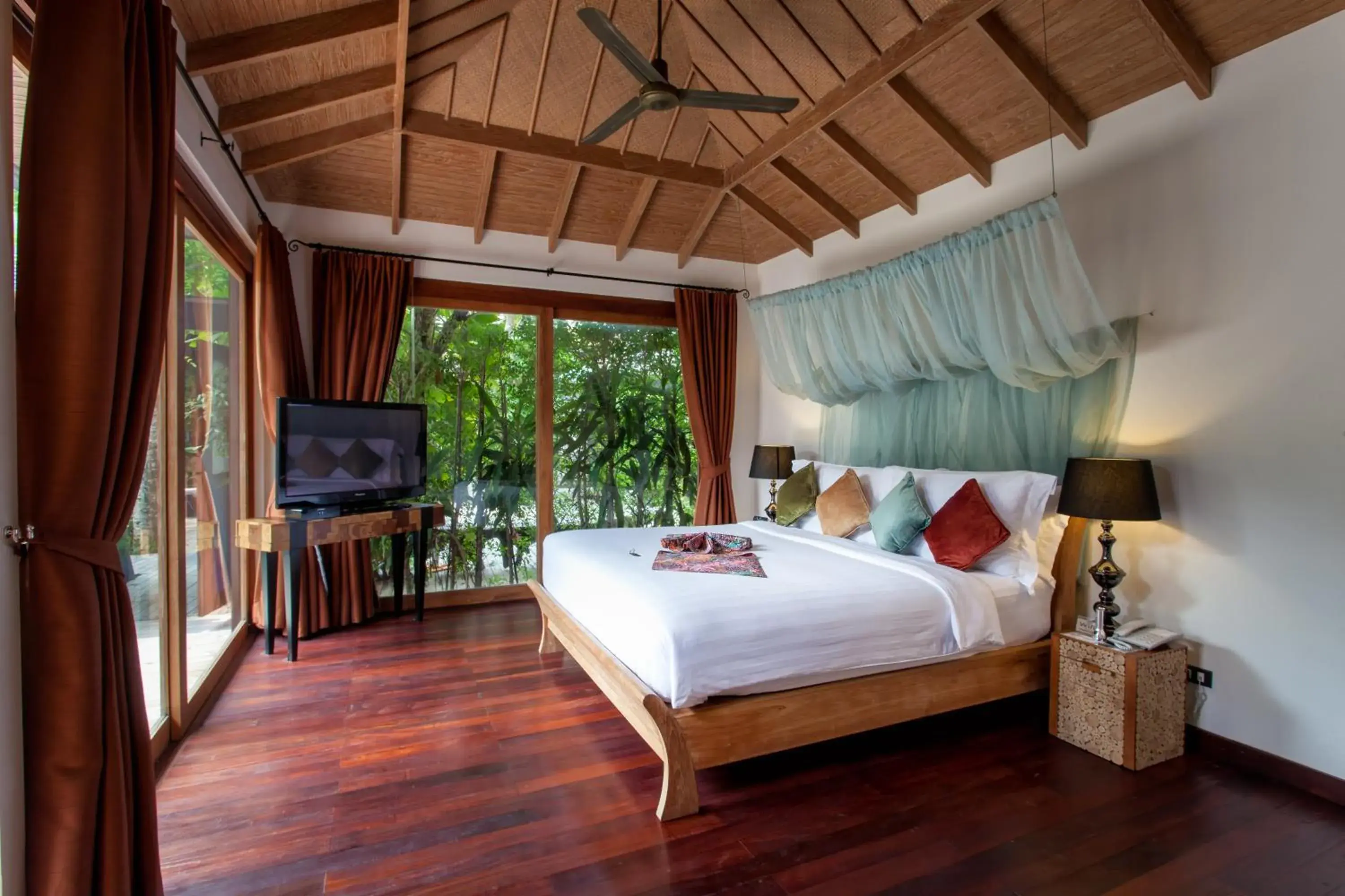 Bed in Tango Luxe Beach Villa, Koh Samui - SHA Extra Plus