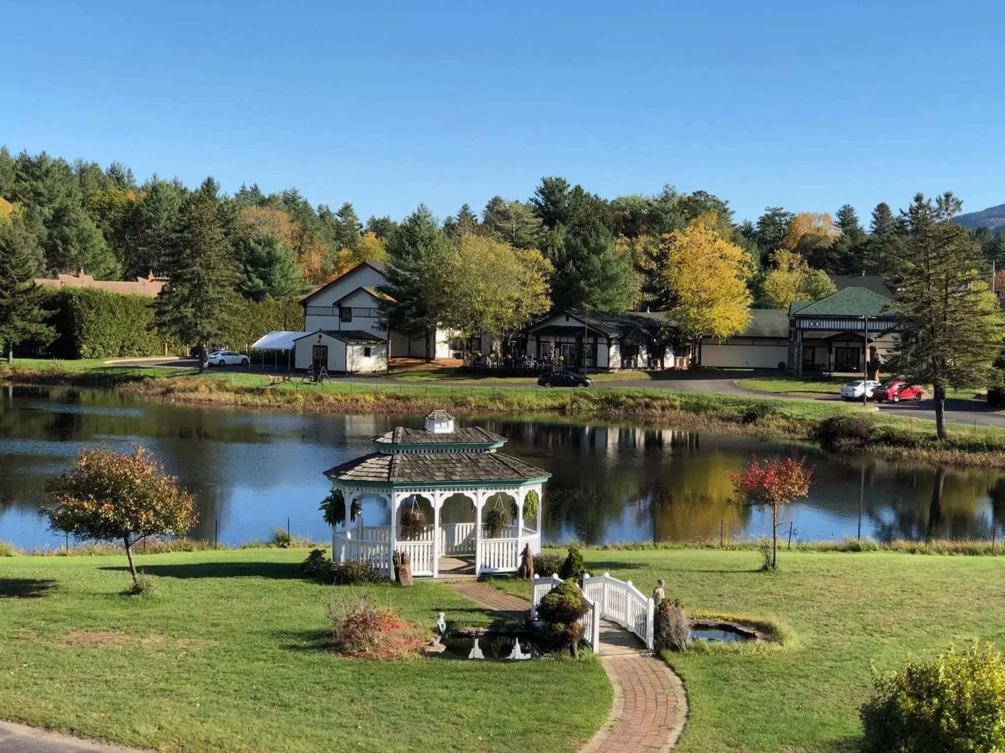 Natural landscape, Property Building in Sara Placid Inn & Suites