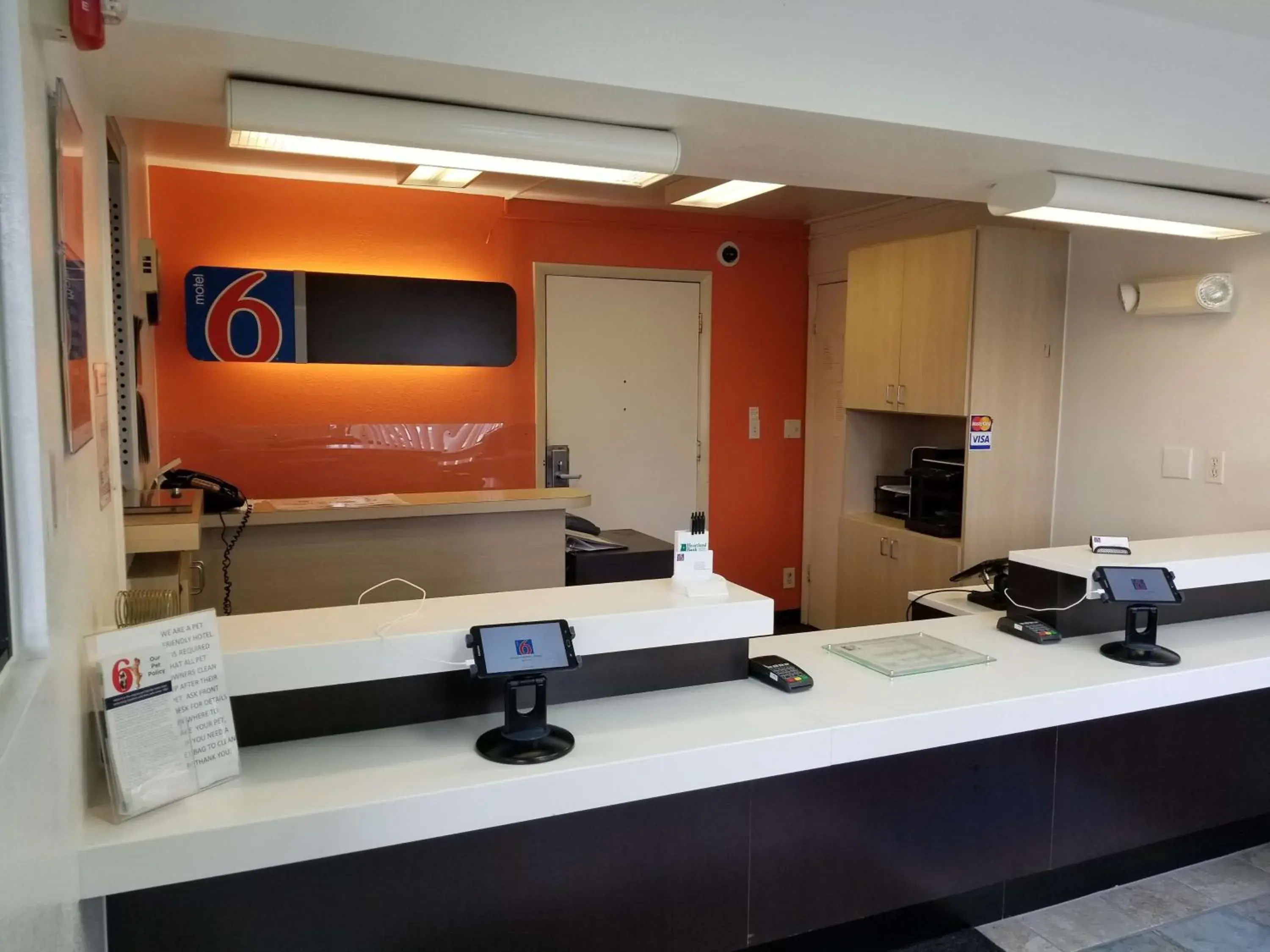 Lobby or reception, Lobby/Reception in Motel 6-Normal, IL - Bloomington Area