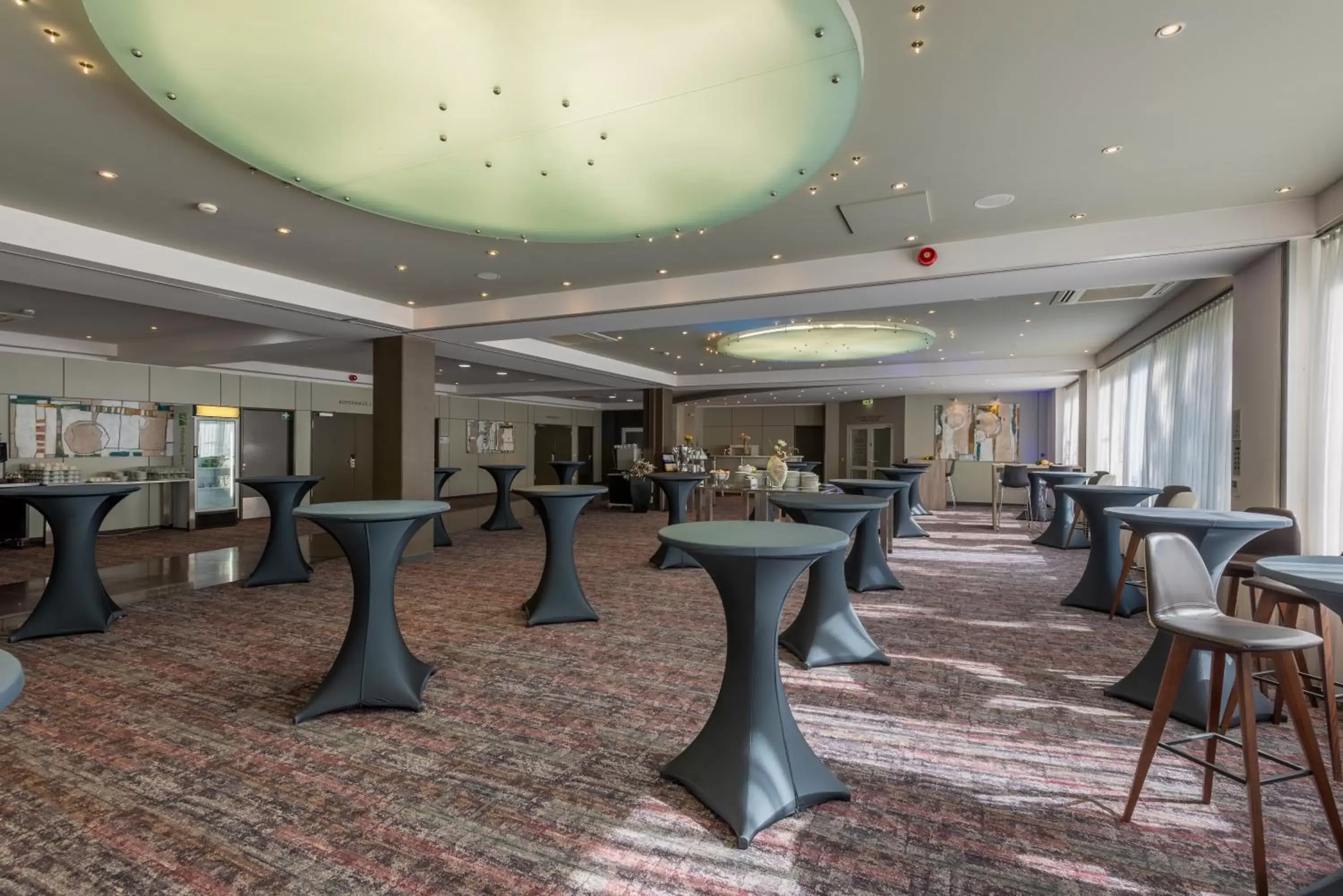 Banquet/Function facilities, Restaurant/Places to Eat in Holiday Inn Munich Unterhaching, an IHG Hotel