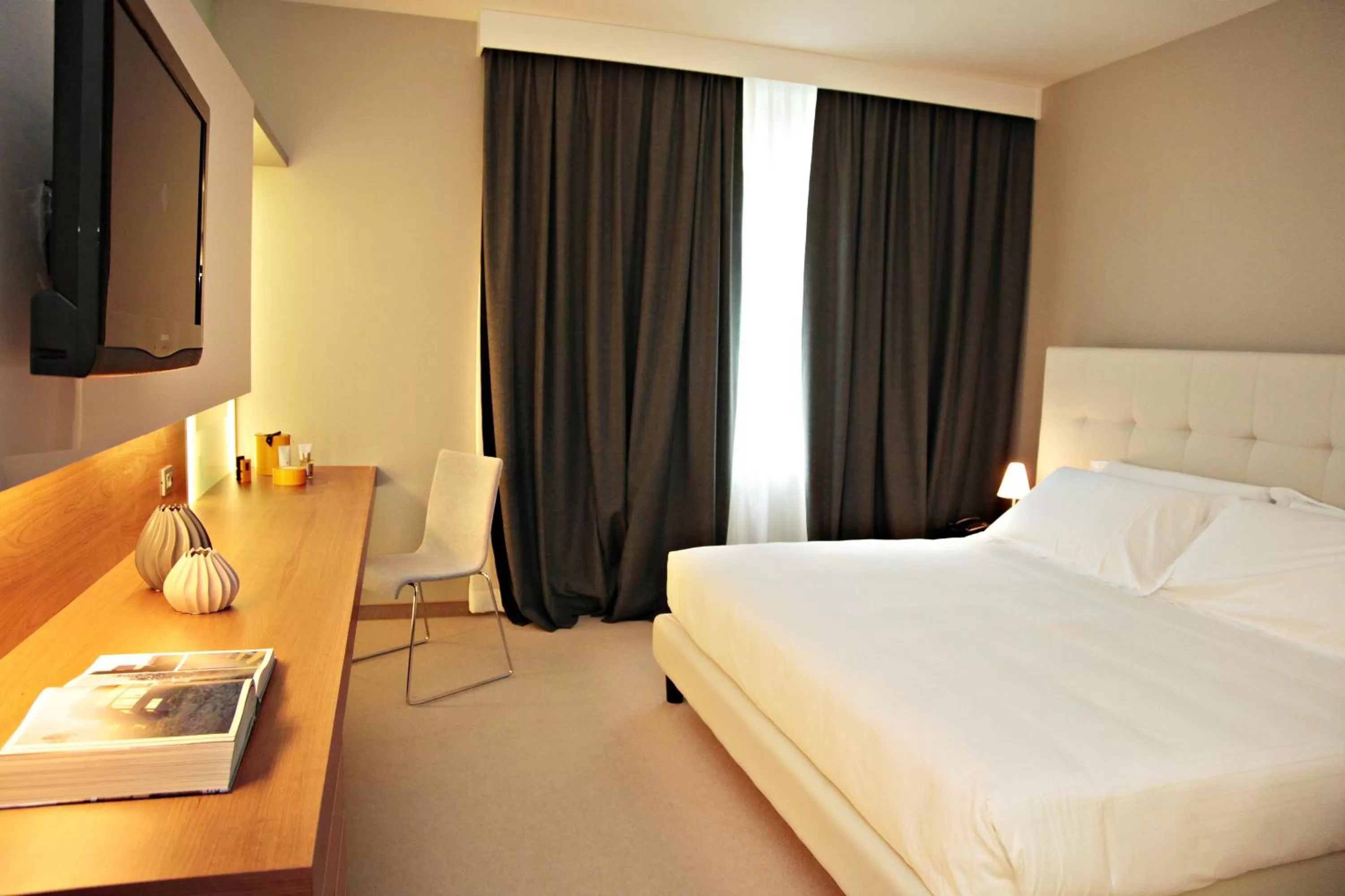 Suite with Terrace - single occupancy in Cosmopolitan Hotel