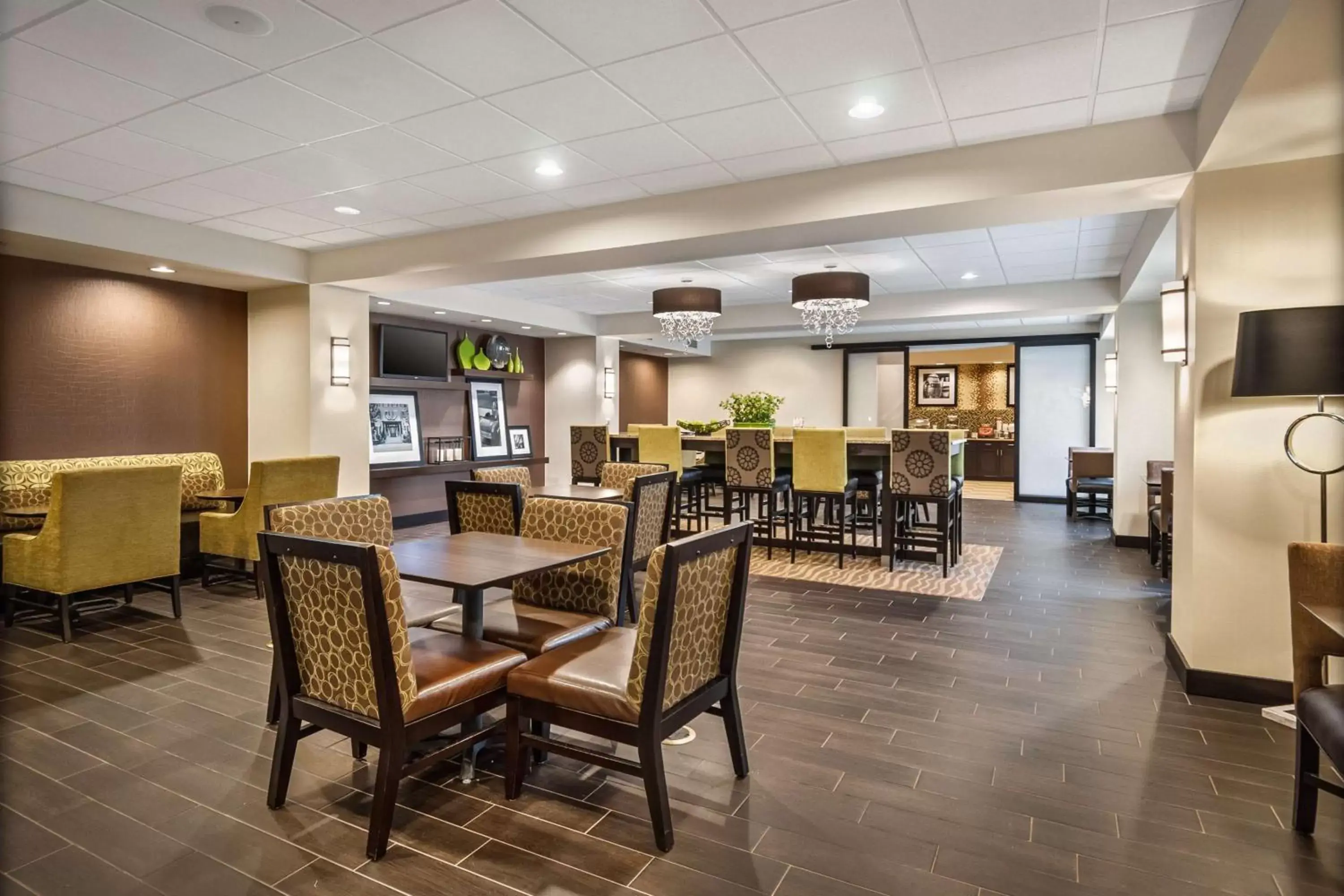 Dining area, Restaurant/Places to Eat in Hampton Inn Dover