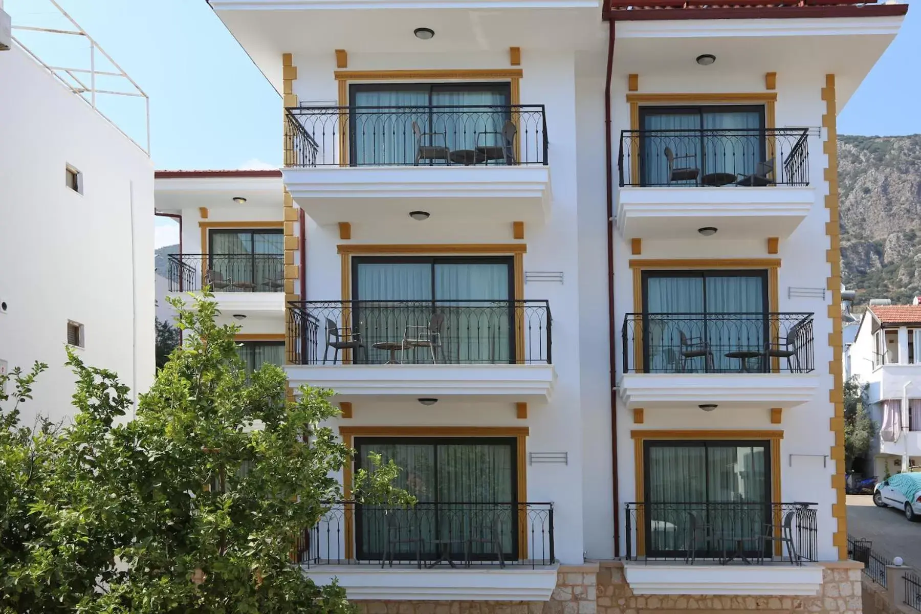 Property building, Balcony/Terrace in Payam Hotel