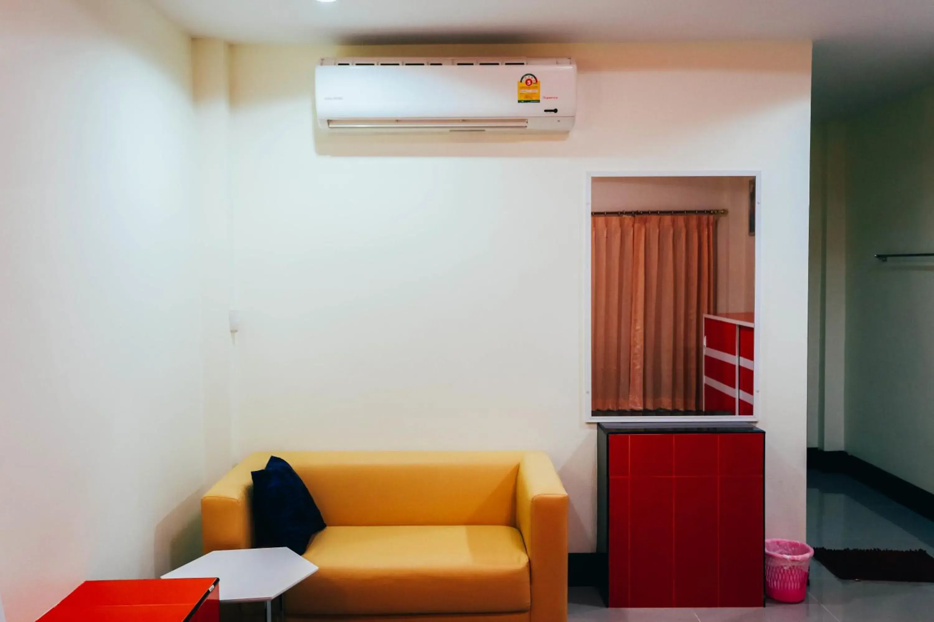 Bedroom, Seating Area in Windsor Resort