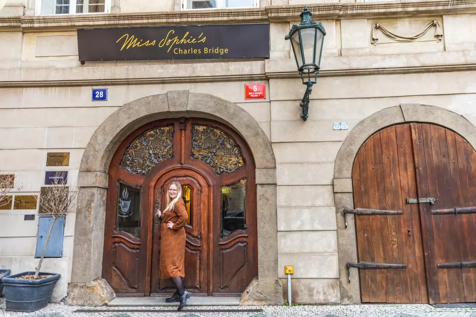 Facade/entrance in Miss Sophie's Charles Bridge