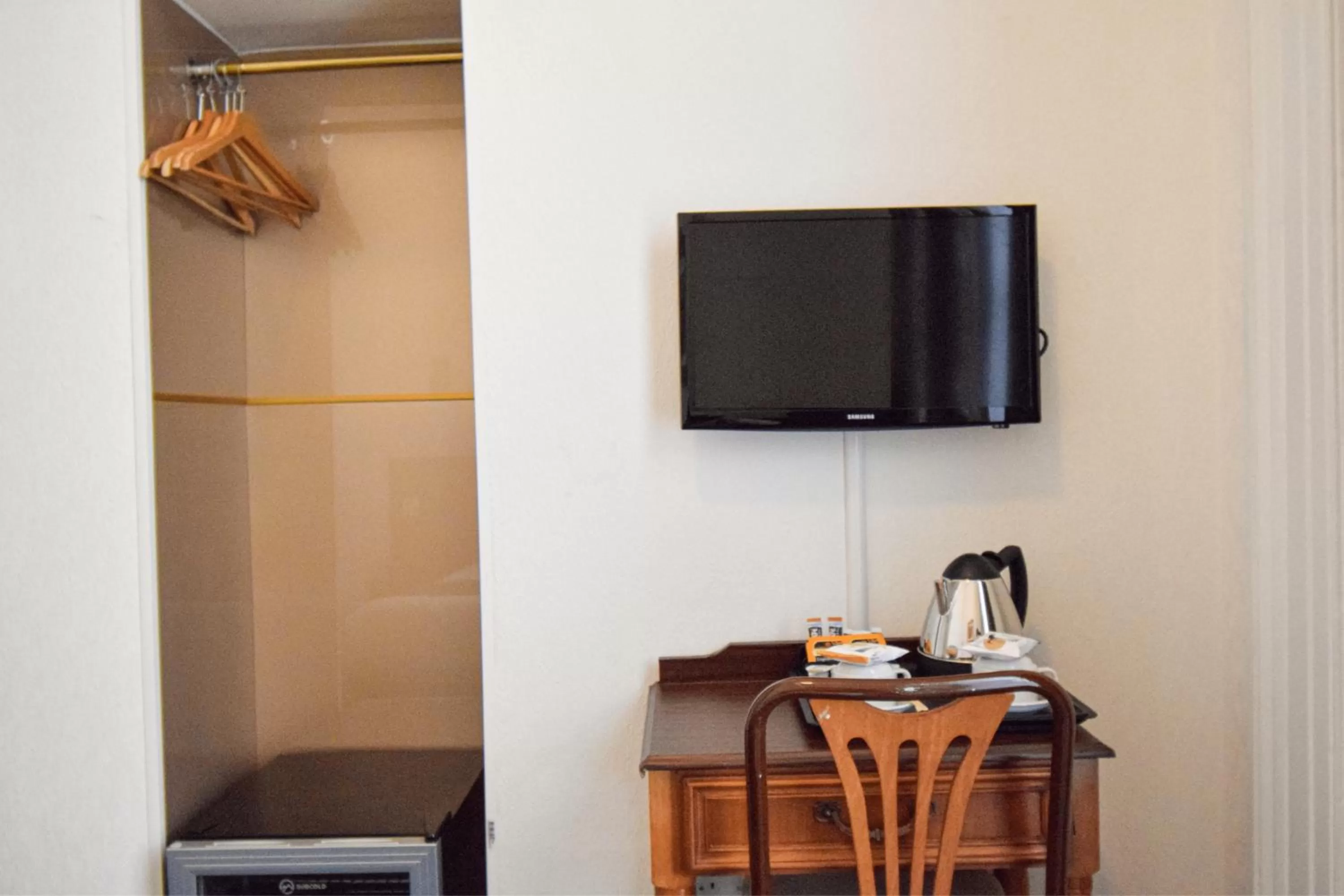 Pembridge Palace Hotel