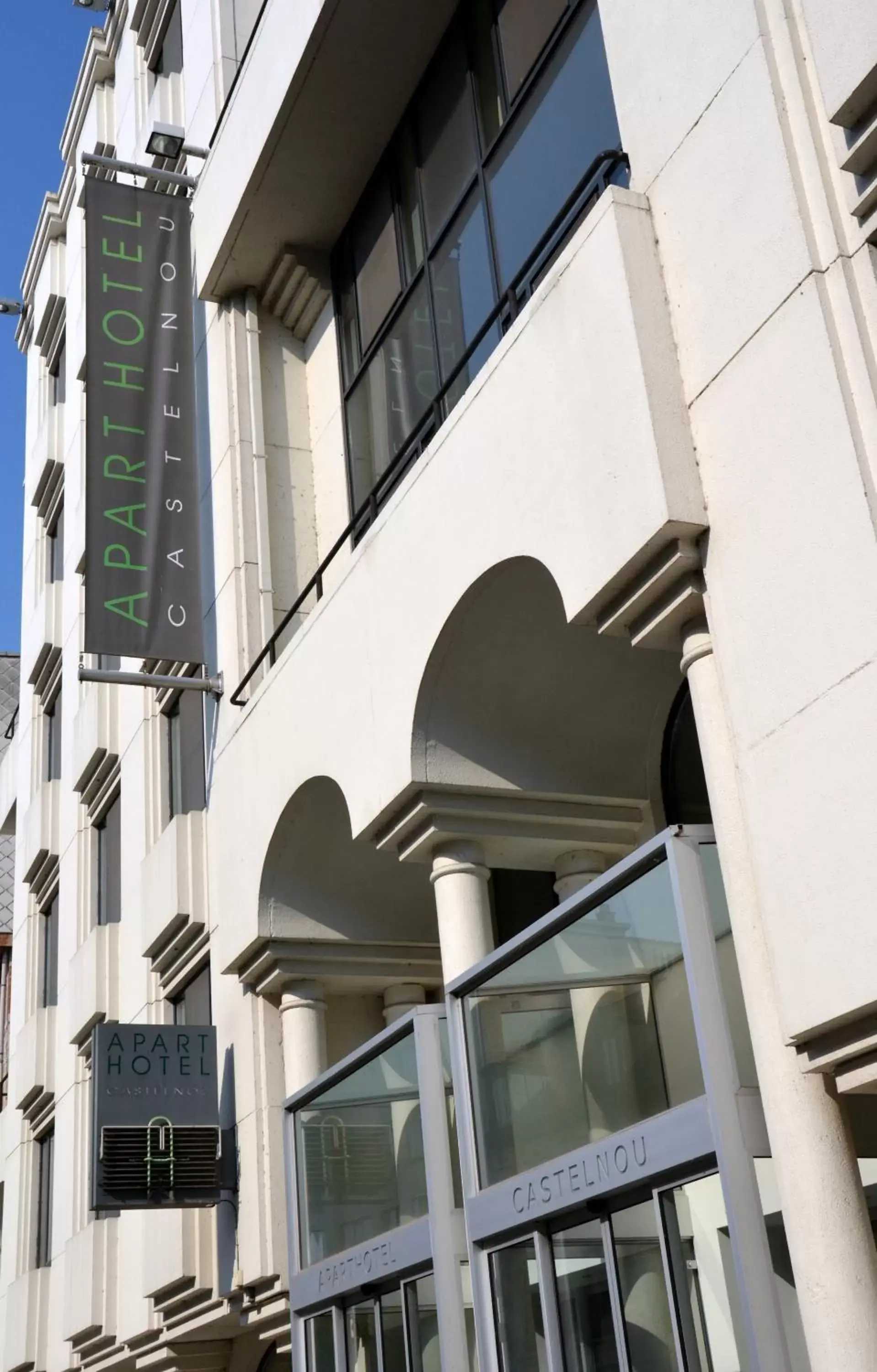 Facade/entrance, Property Building in Castelnou Aparthotel