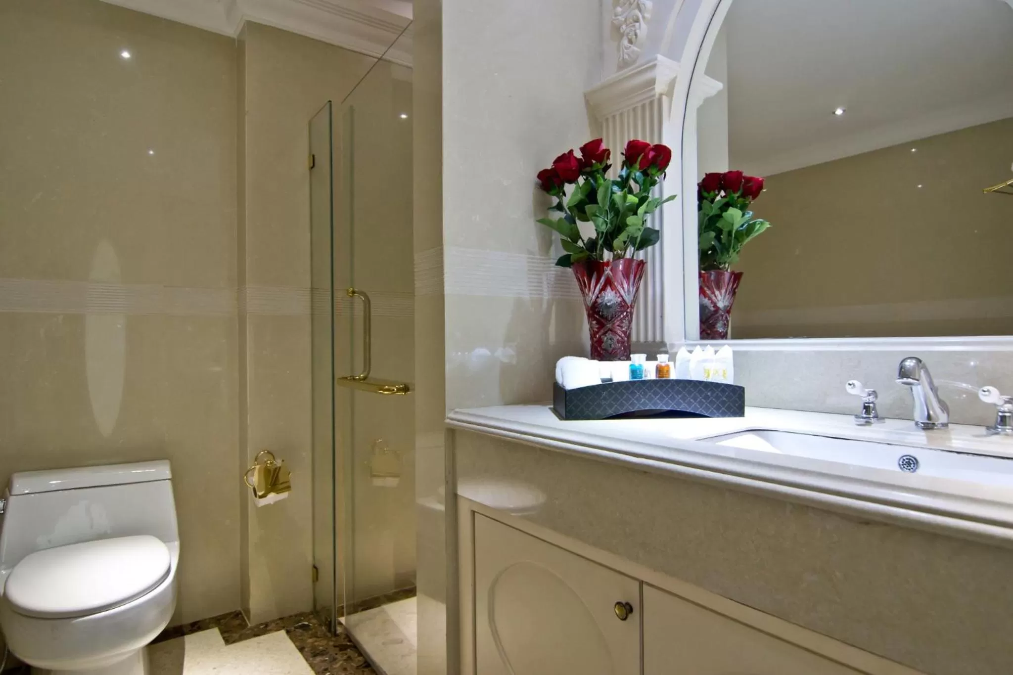 Bathroom in LK The Empress