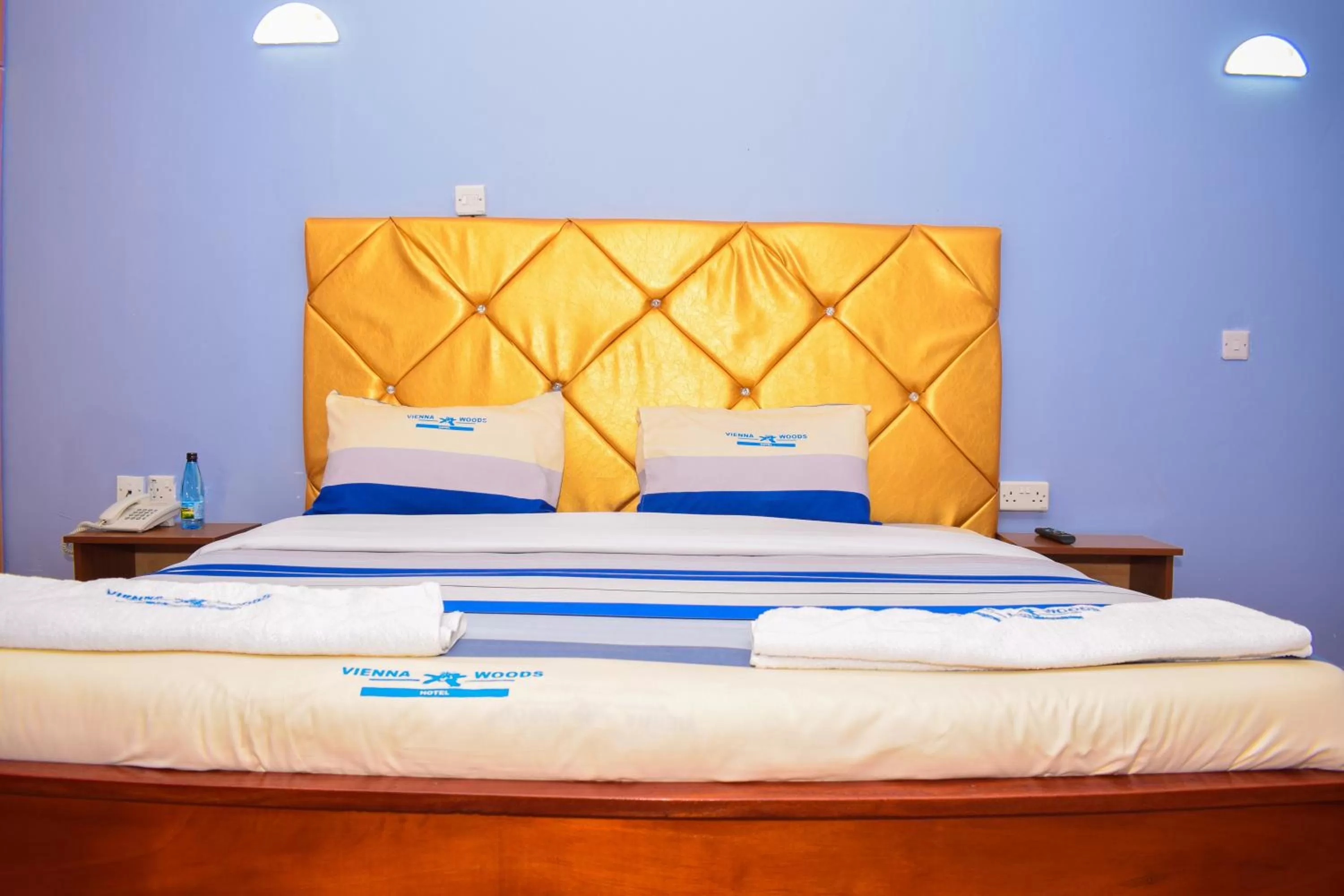 Bed in Vienna Woods Hotel Nakuru