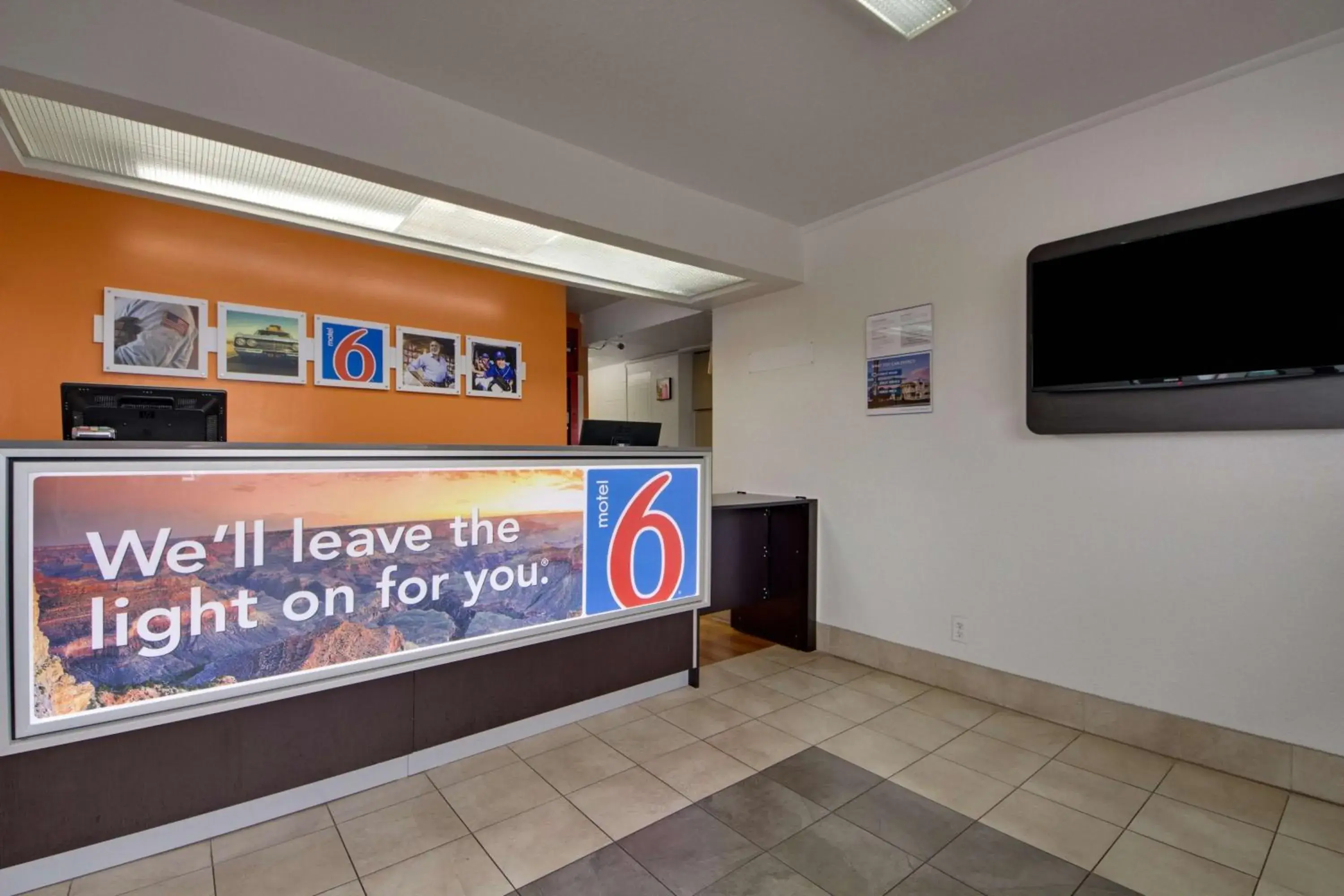 Property logo or sign in Motel 6-Muskogee, OK