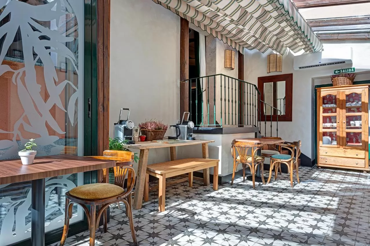 Dining area, Restaurant/Places to Eat in Hospedium Hotel La Farm