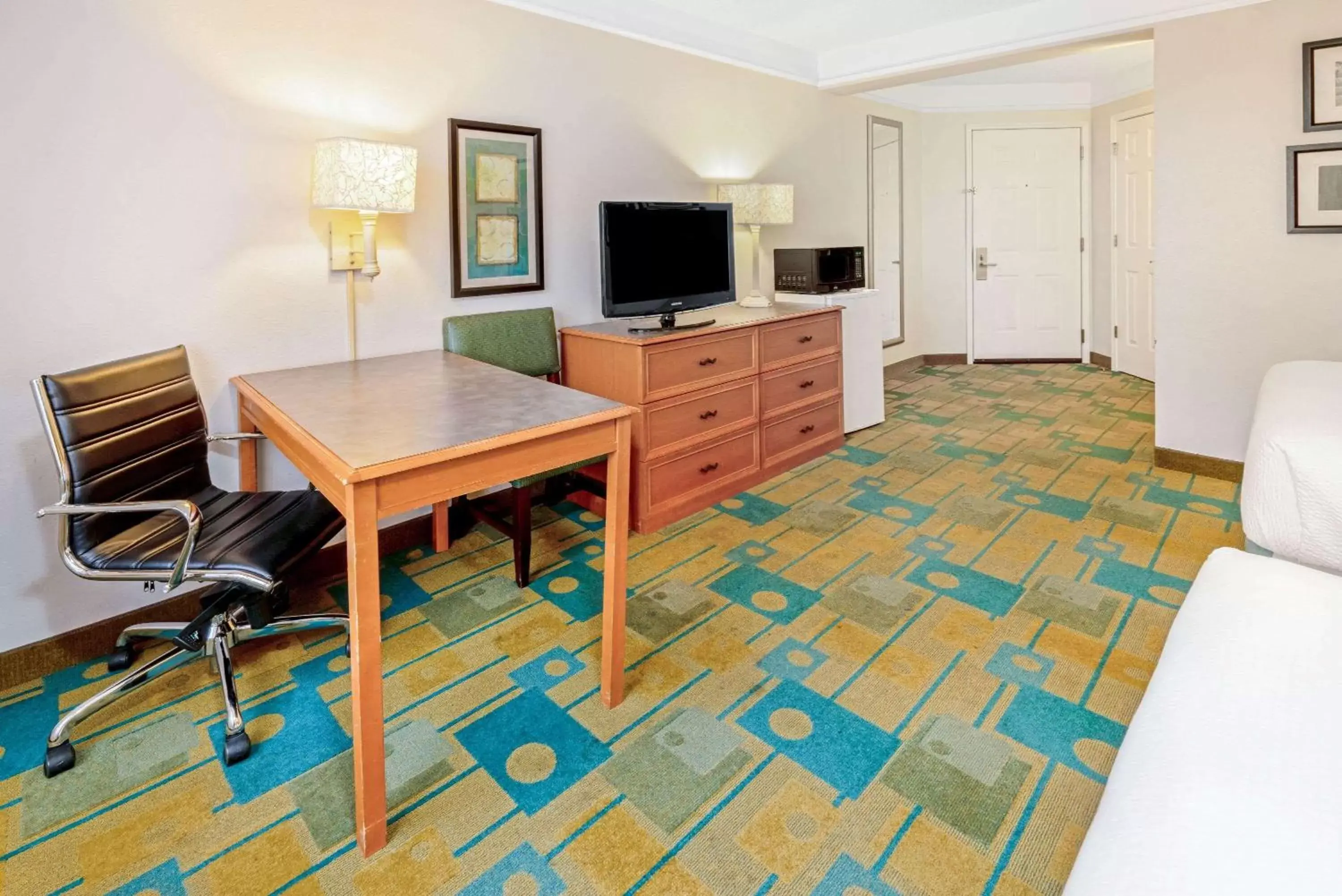 Double Room with Two Double Beds - Disability Access in La Quinta by Wyndham Salt Lake City Airport Double Room with Two Double Beds - Disability Access in La Quinta by Wyndham Salt Lake City Airport