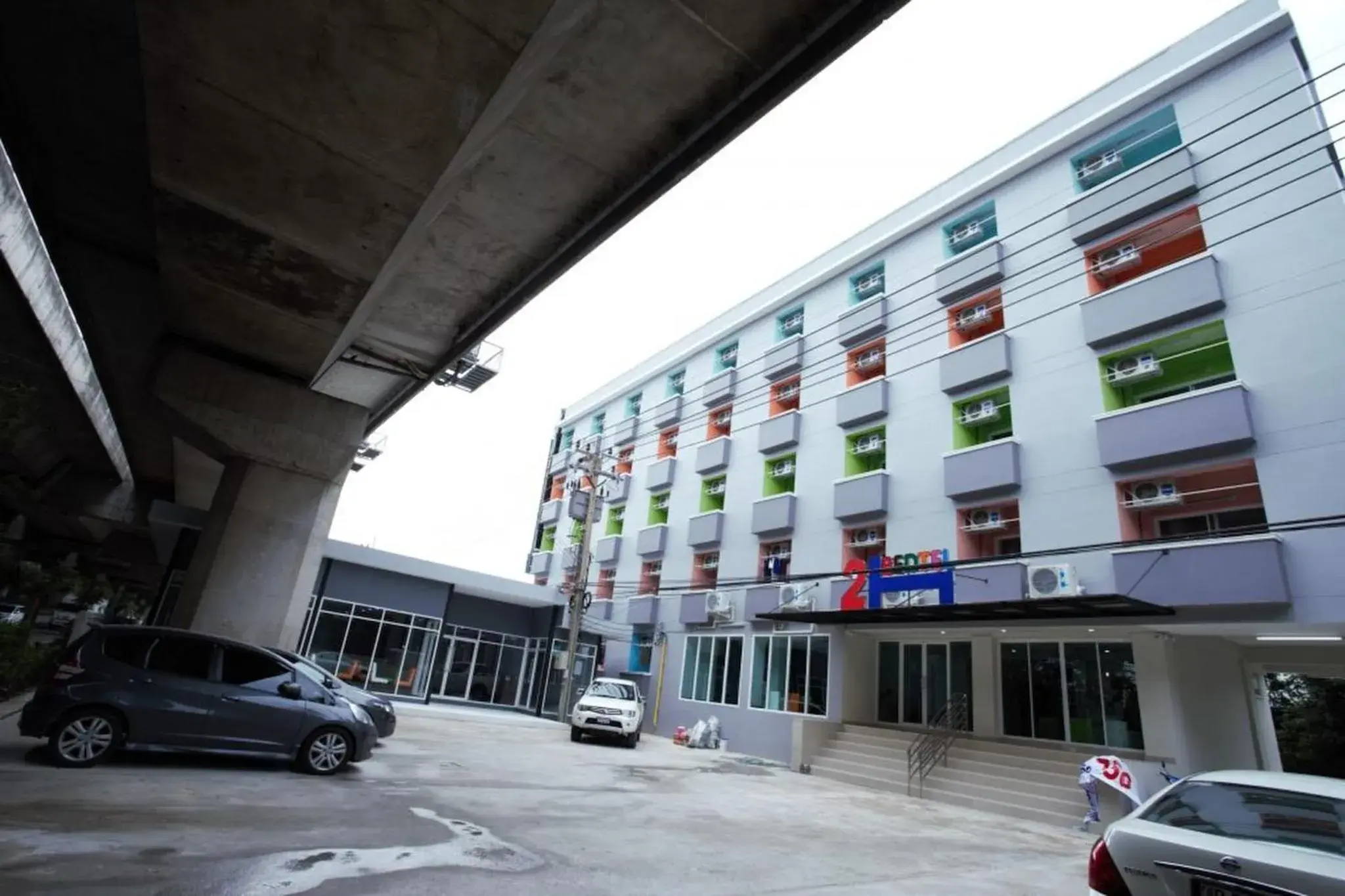 Property building in 2Bedtel Property building in 2Bedtel