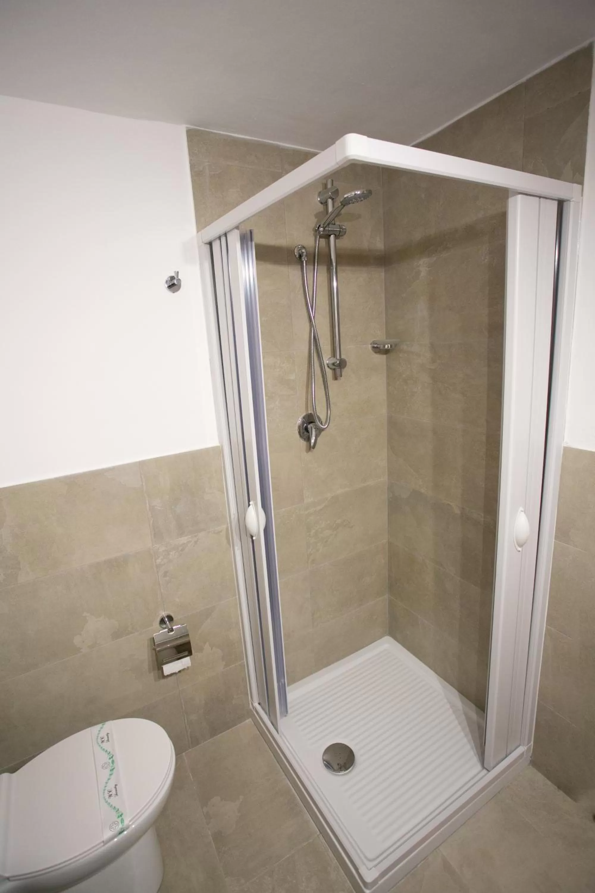 Shower in B&B A Modo Mio