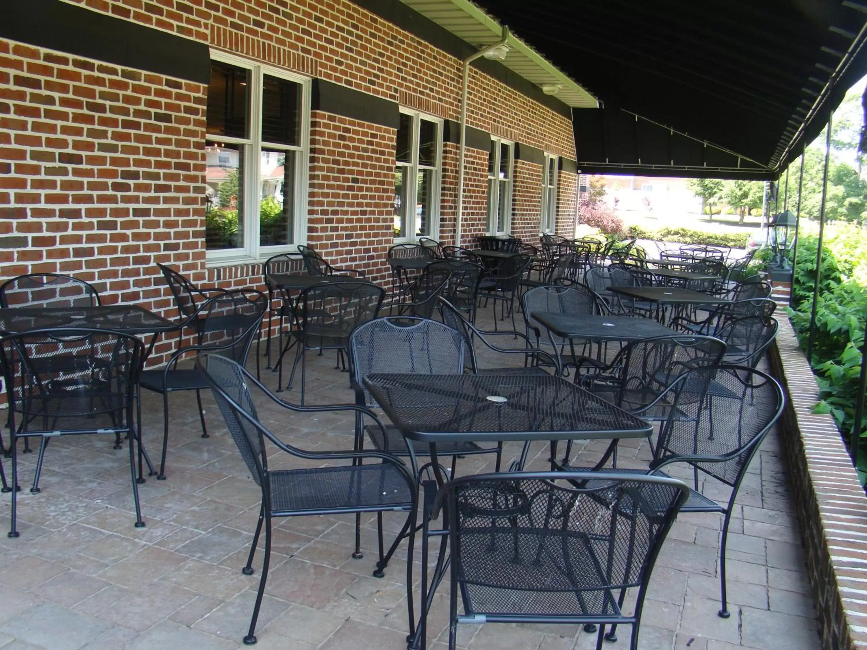 Patio, Restaurant/Places to Eat in Days Inn by Wyndham Hershey