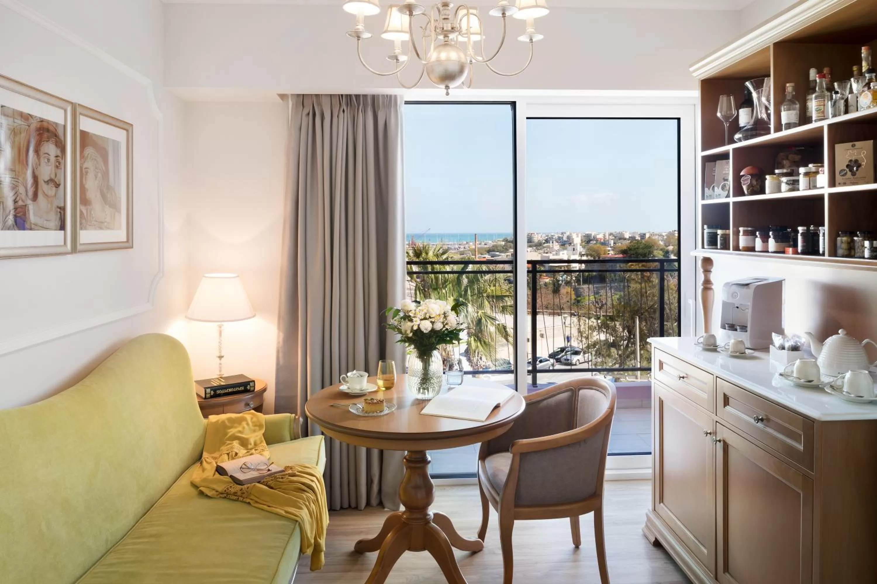 Living room in Legacy Gastro Suites