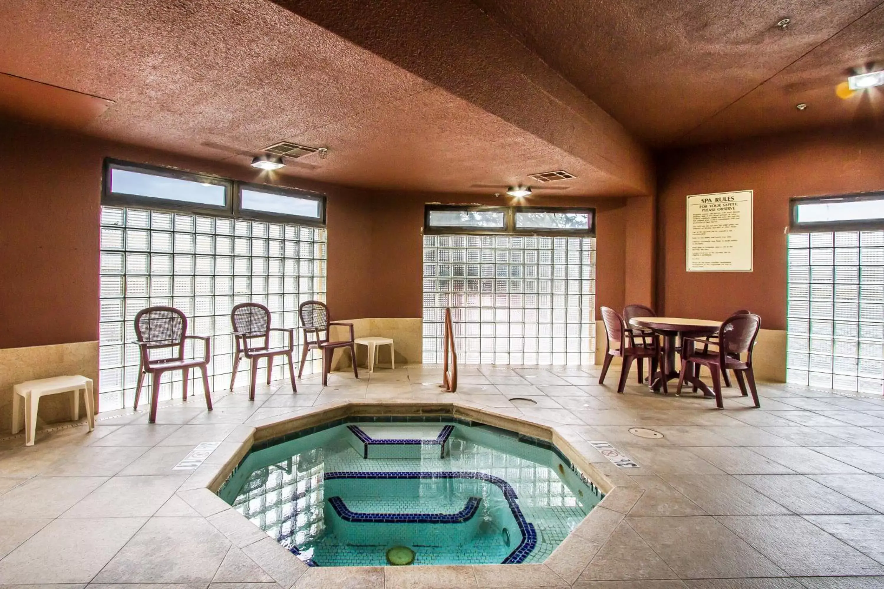 Spa and wellness centre/facilities, Swimming Pool in Comfort Inn Near Grand Canyon