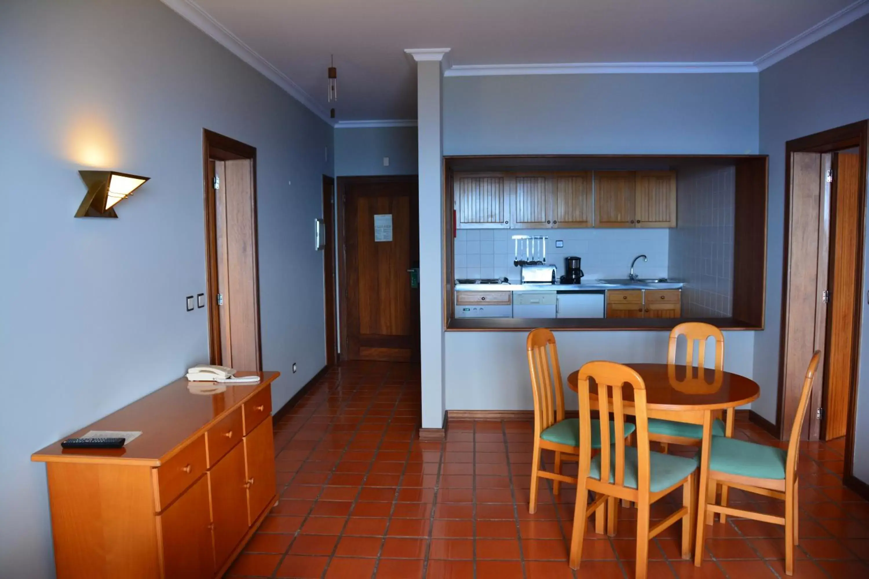 Dining area, Kitchen/Kitchenette in Hotel Jardim Atlantico