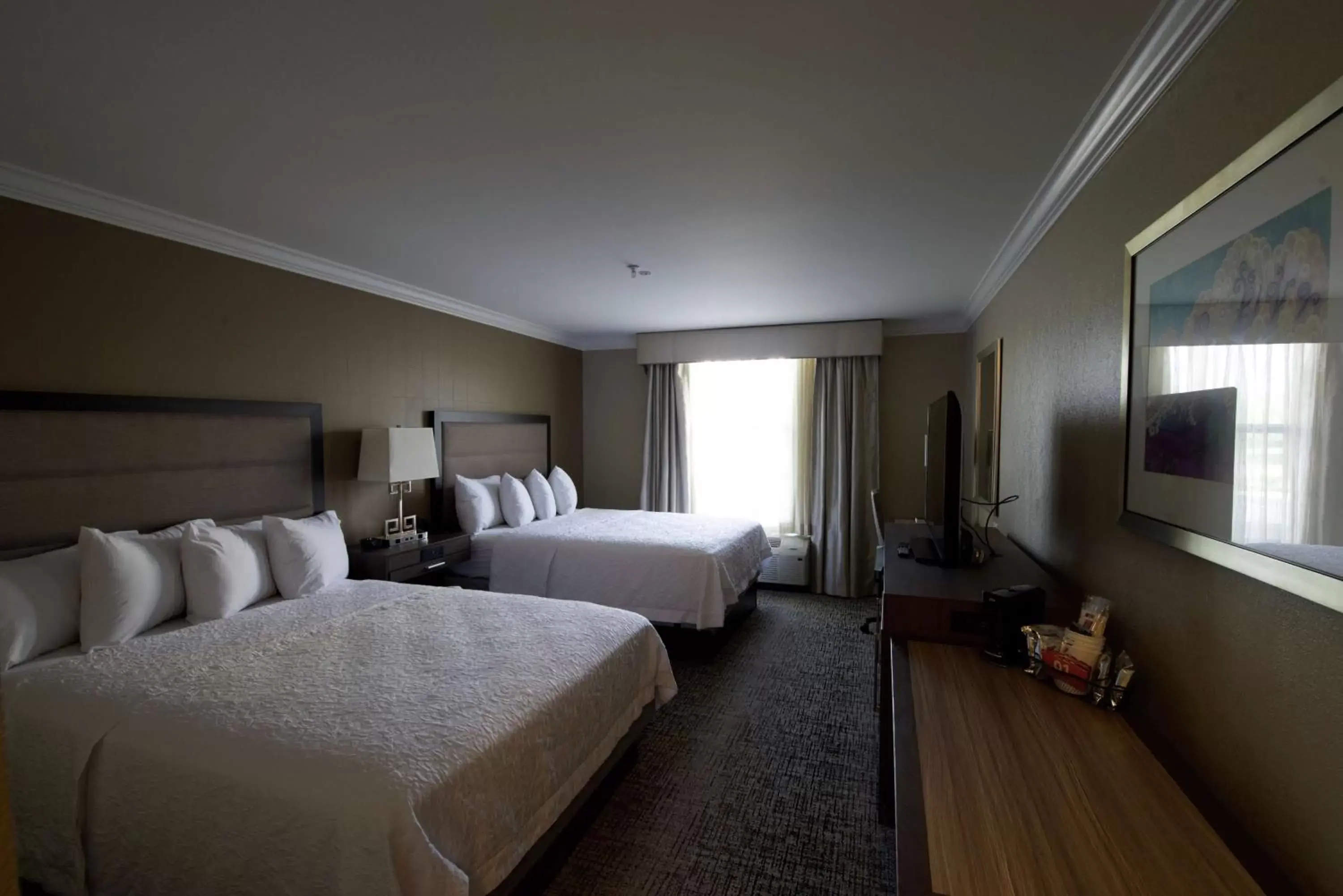 Bed in Hampton Inn & Suites Ridgeland