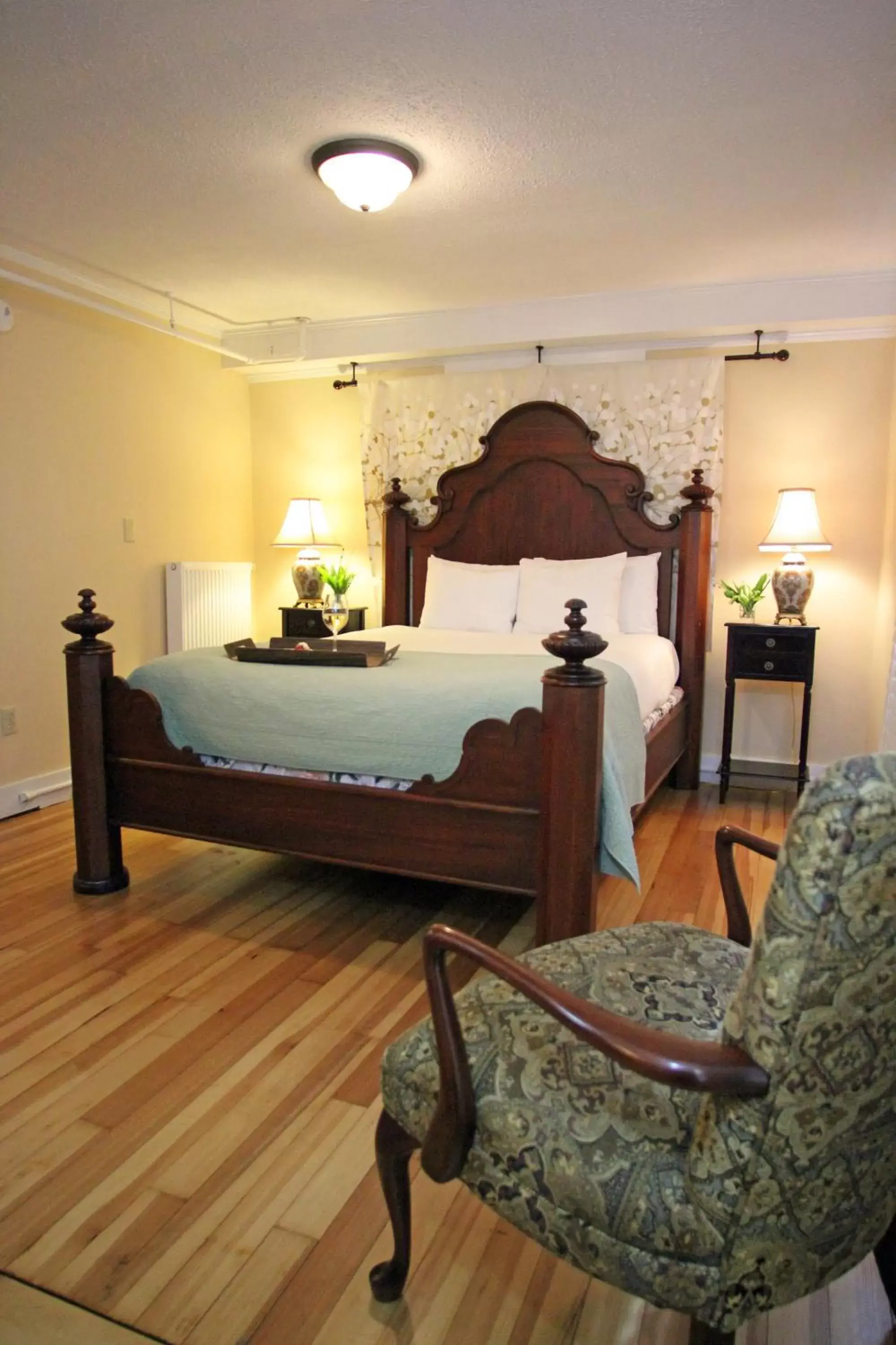 Bed in The Kennebunk Inn