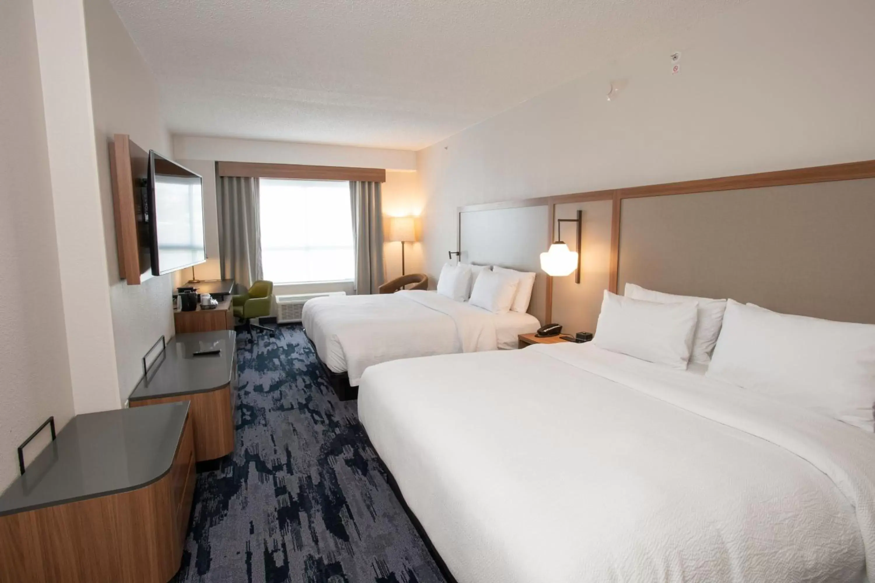 Standard King Room with Two King Beds in Fairfield by Marriott Inn & Suites Newport on the River