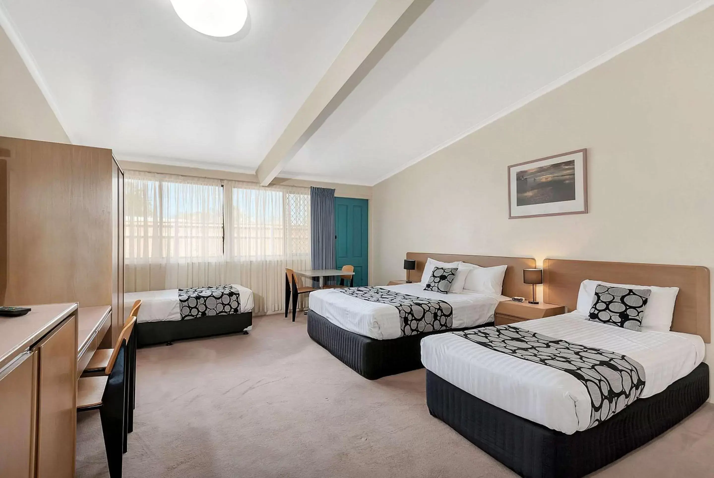 Photo of the whole room, Bed in Toowoomba Motel & Events Centre