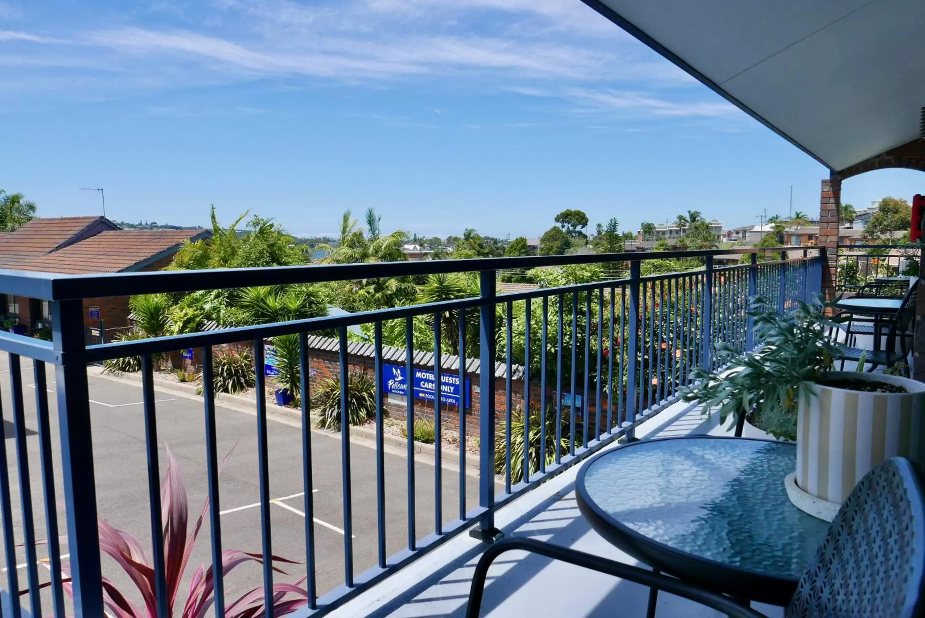 View (from property/room), Balcony/Terrace in Pelican Motor Inn