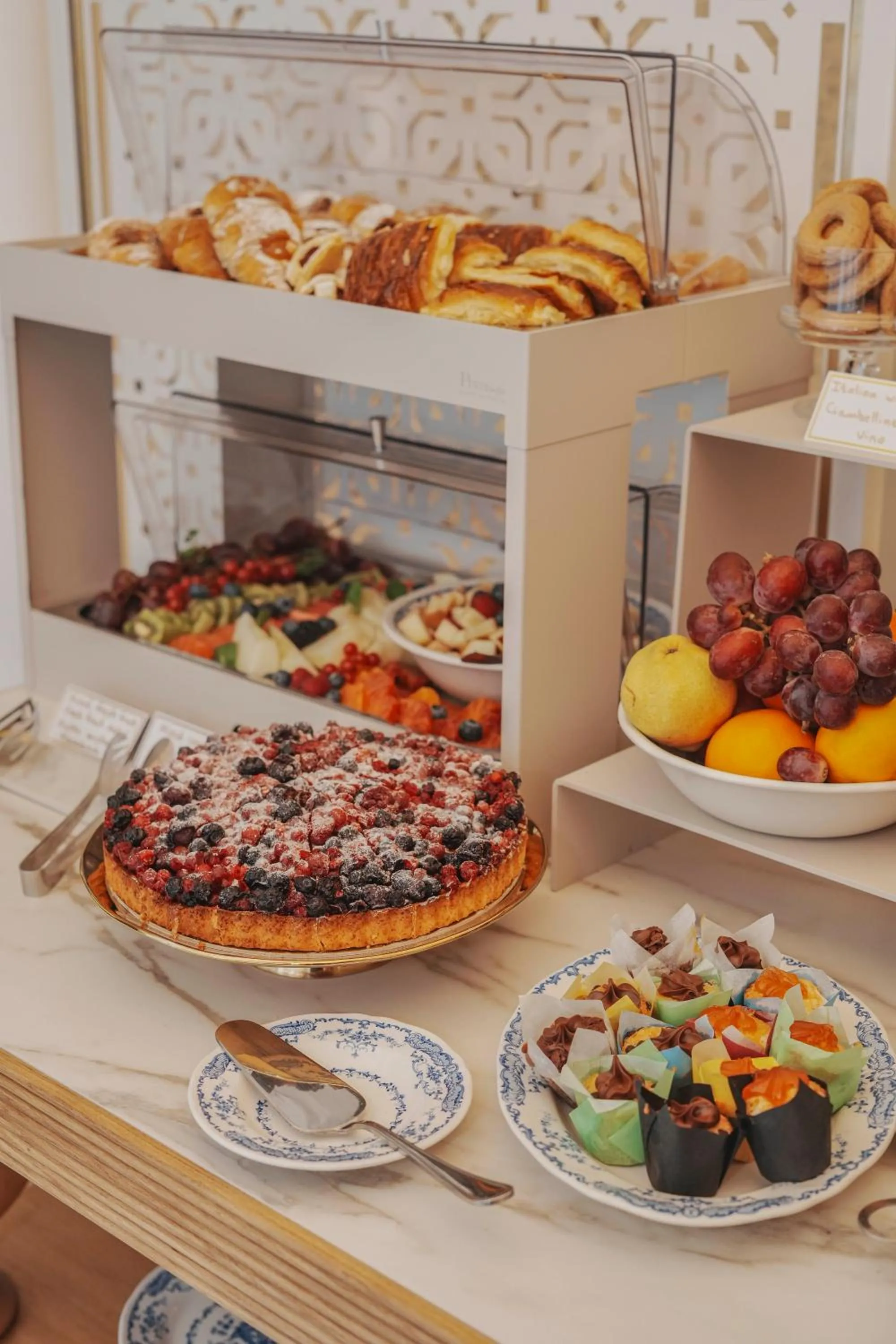 Food and drinks in Hotel City Palazzo Dei Cardinali