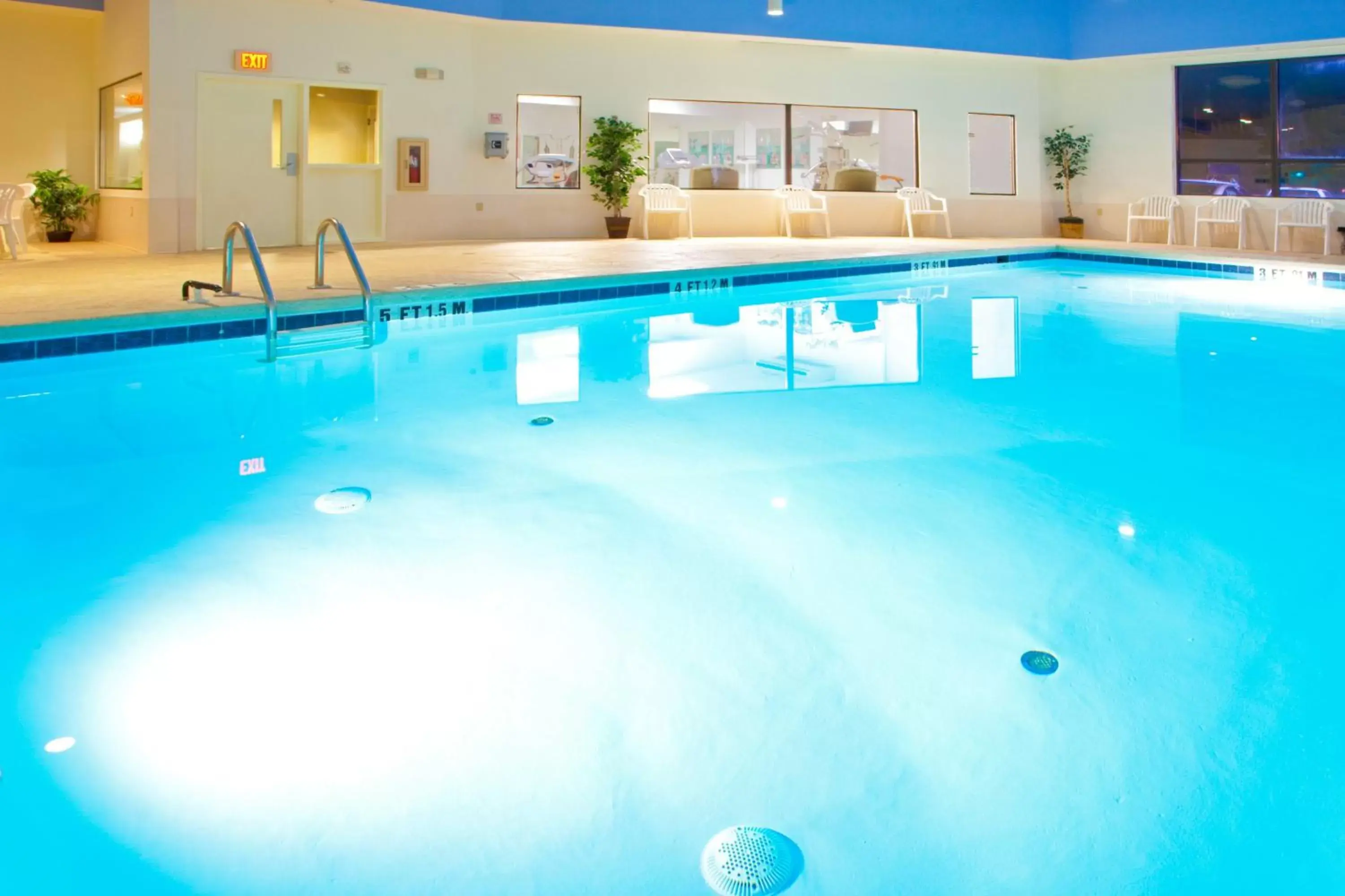 Swimming Pool in Holiday Inn Express Pocomoke City, an IHG Hotel