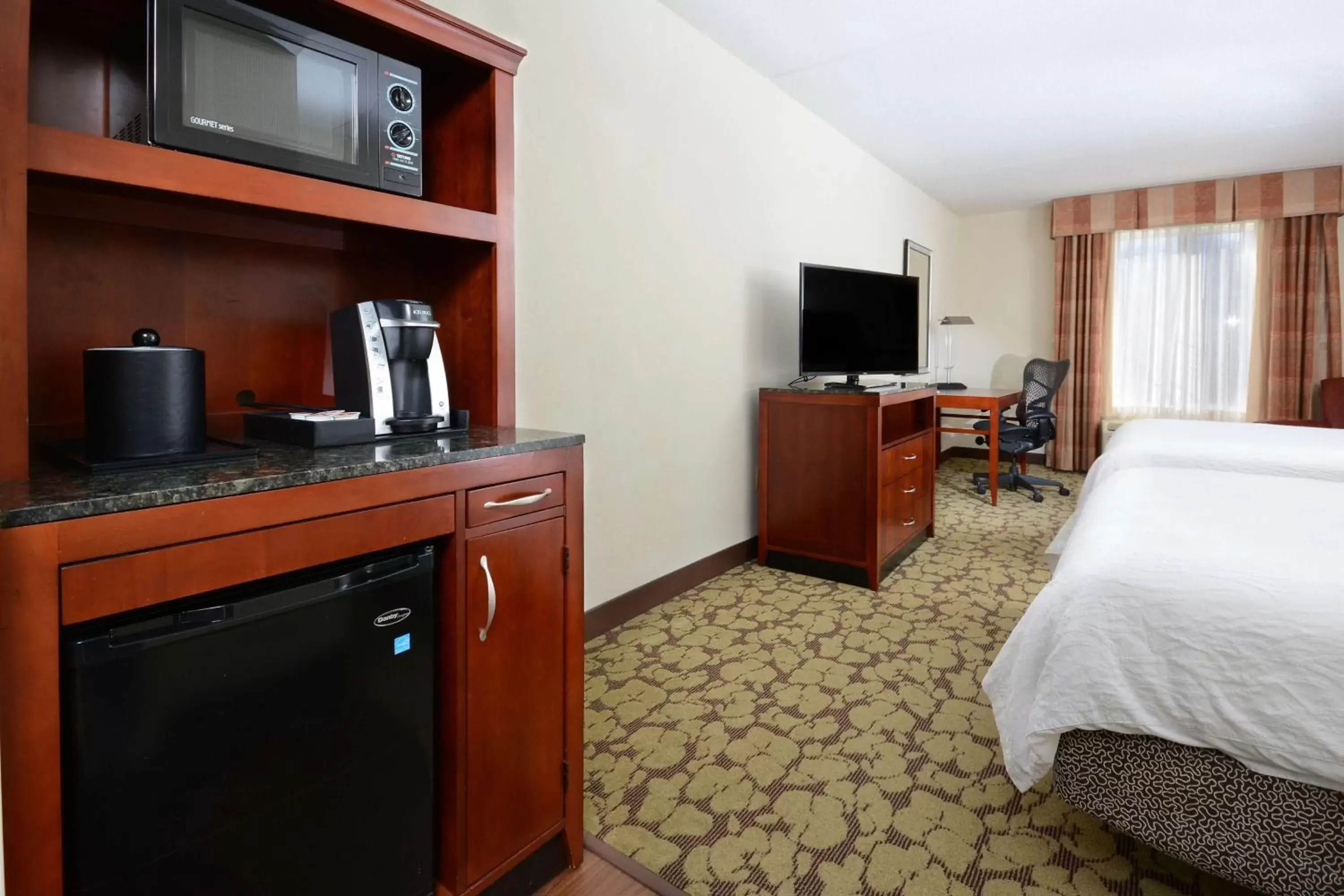 Bedroom in Hilton Garden Inn Greensboro