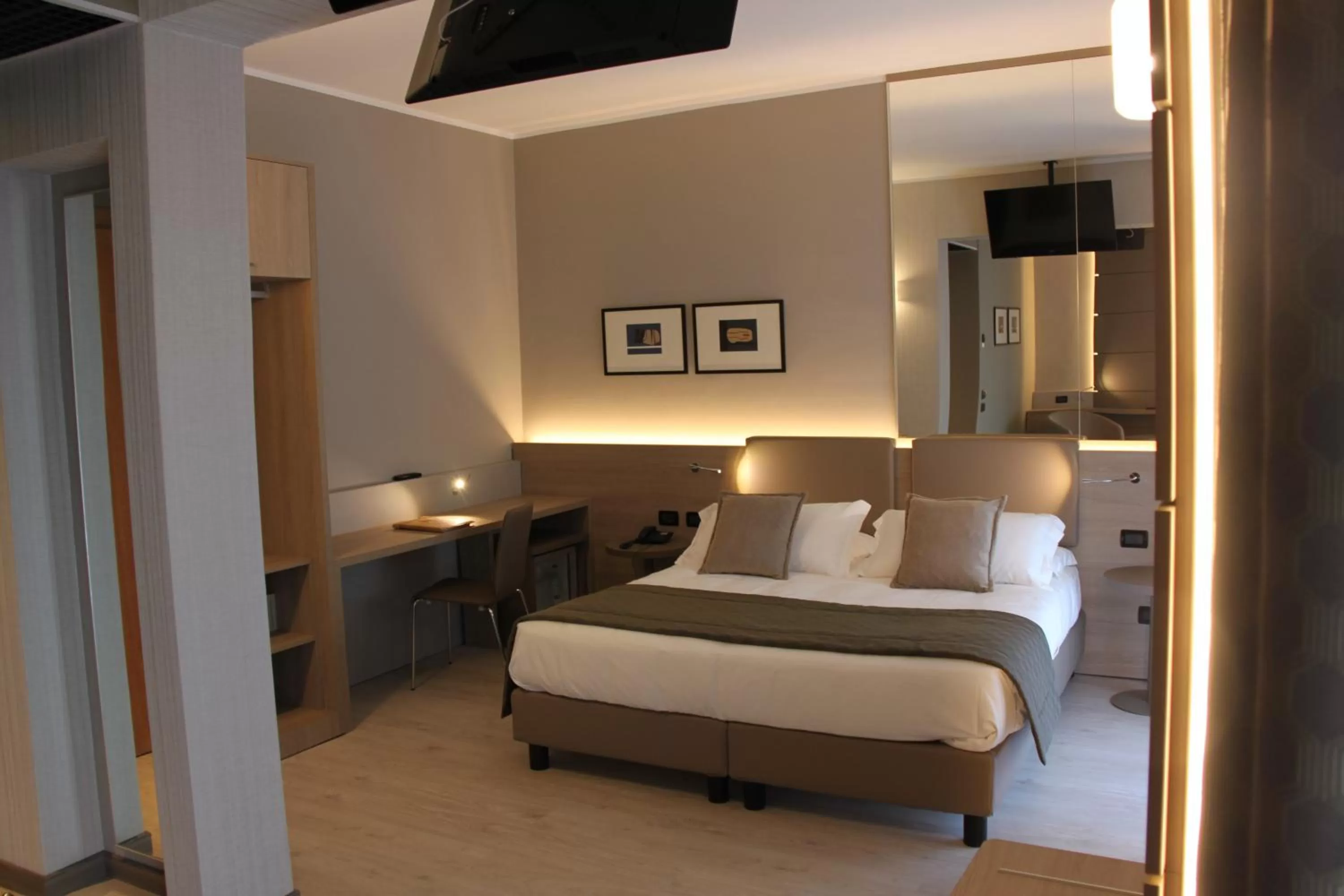 Bed in Cardano Hotel Malpensa