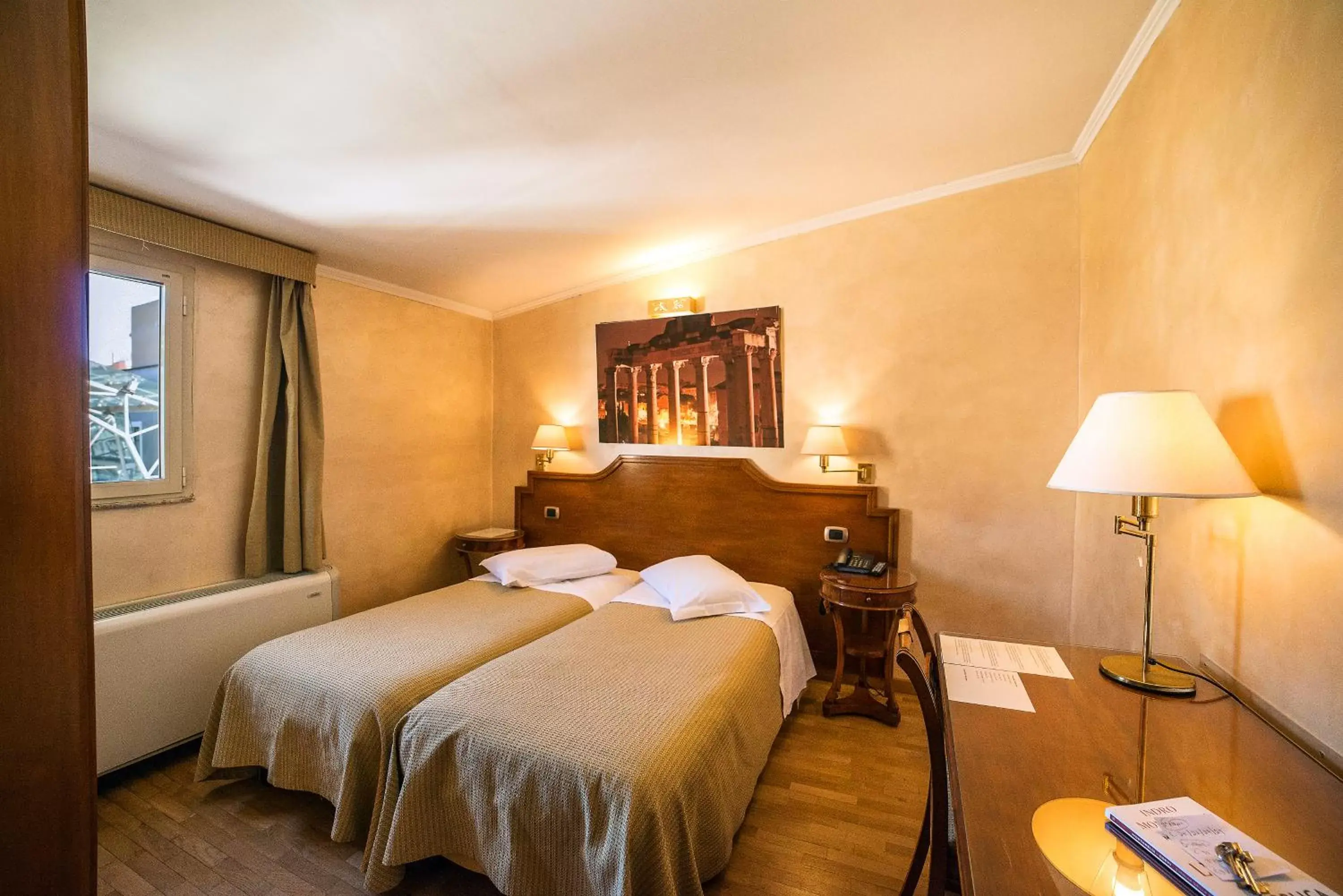 Bed in Hotel Kent Bed in Hotel Kent