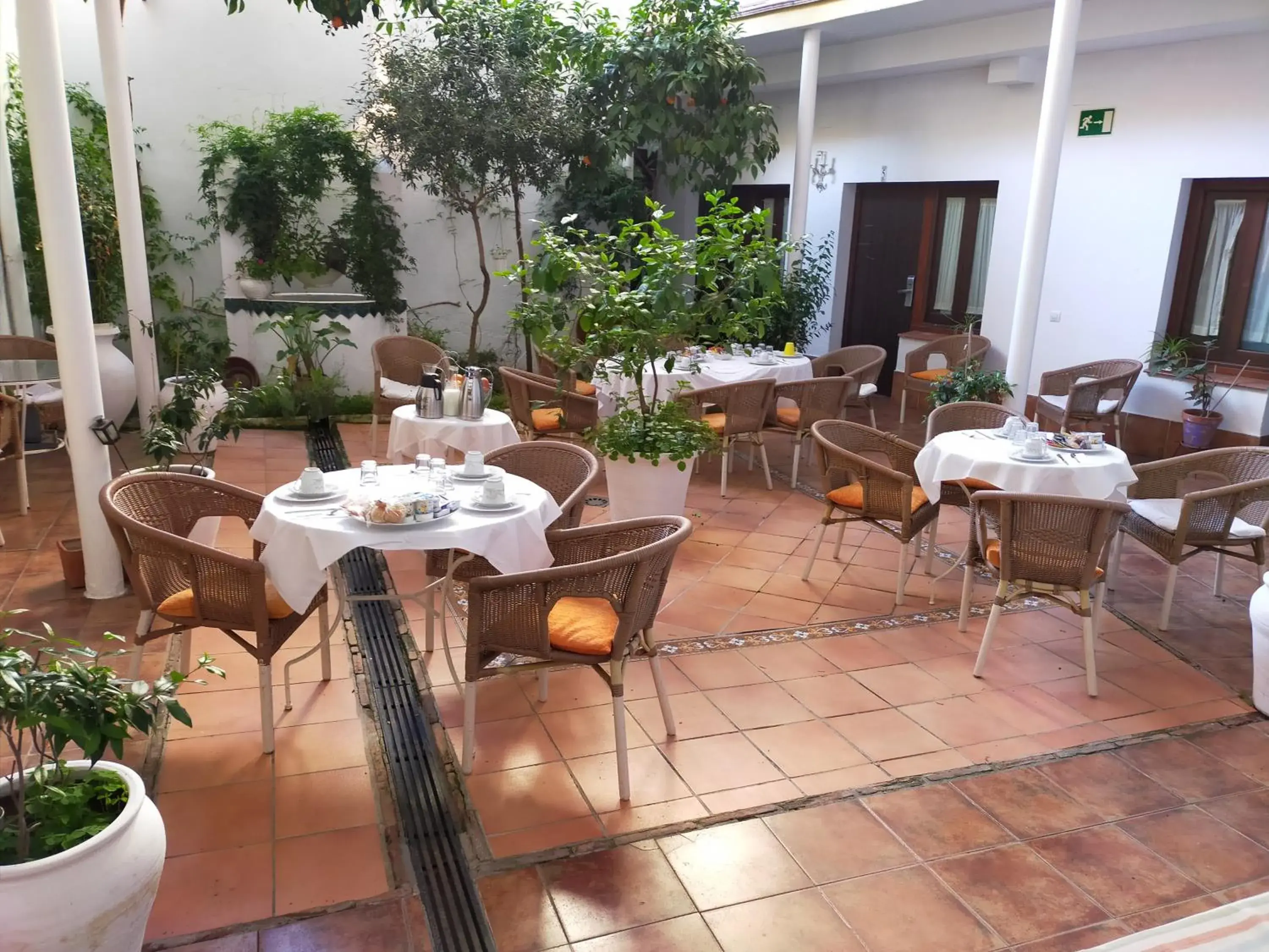Breakfast, Restaurant/Places to Eat in Casa de los Naranjos