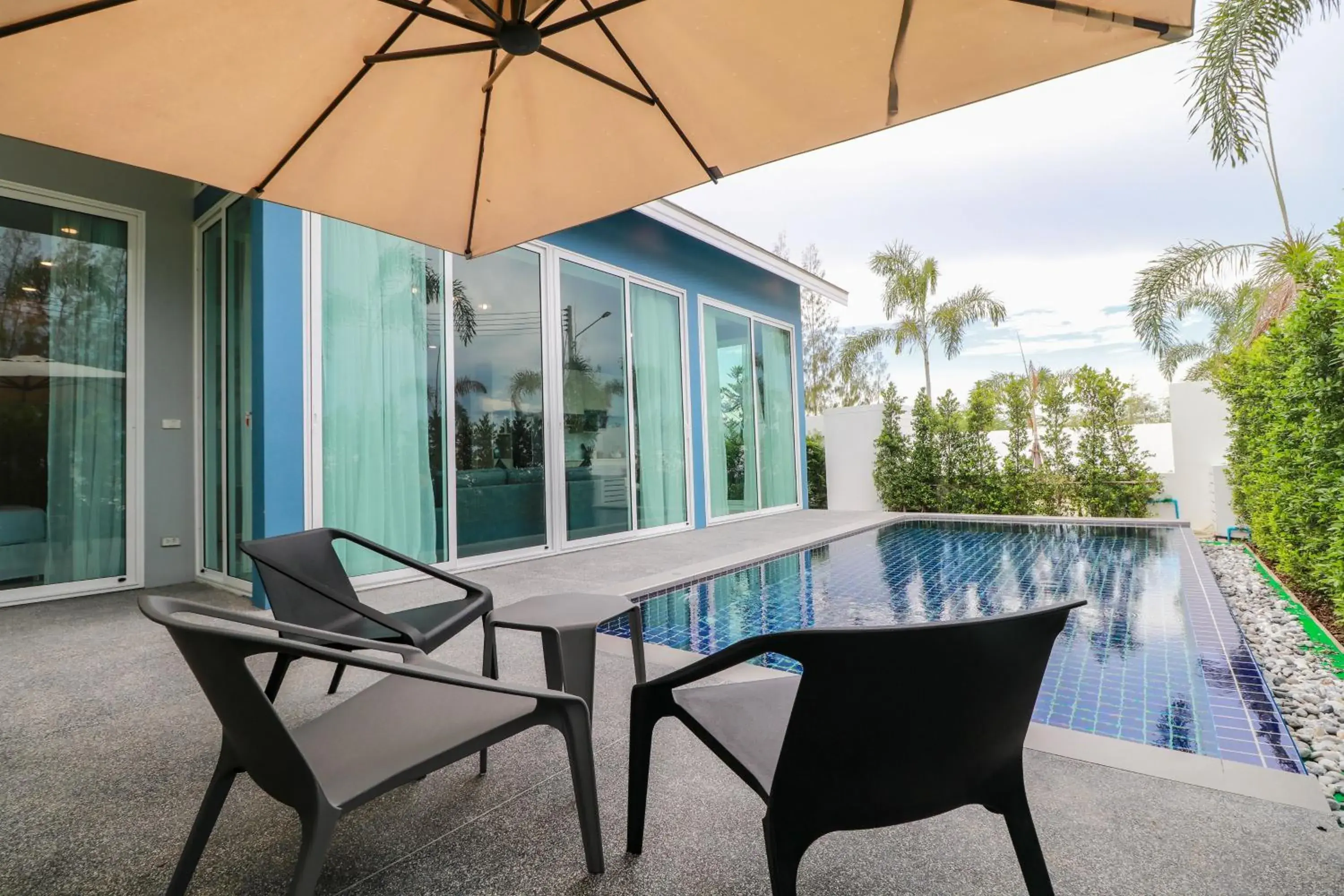 Balcony/Terrace, Swimming Pool in Chaum Haus Pool Villas