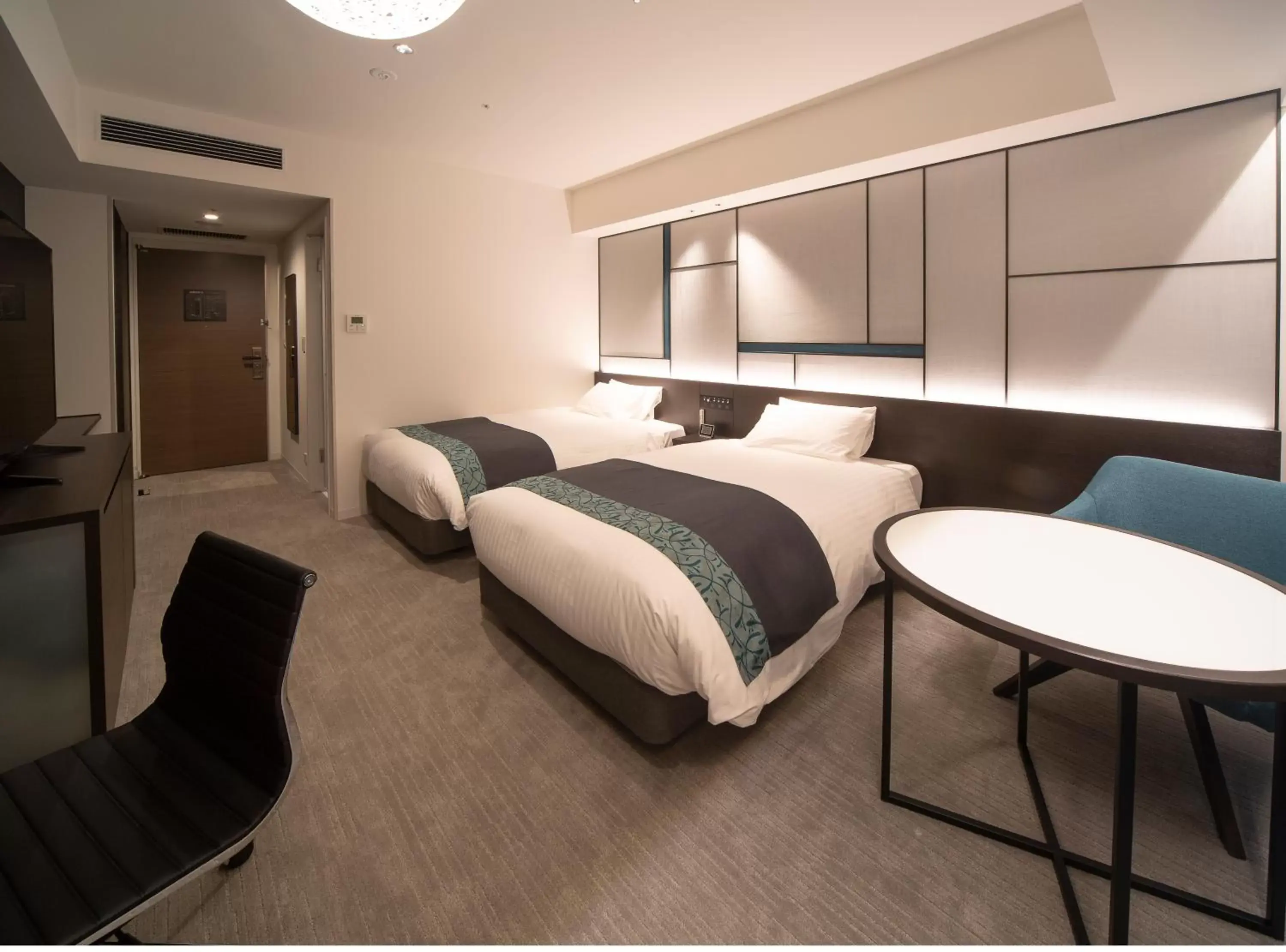 Bed in Hotel Vischio Osaka-JR Hotel Group Bed in Hotel Vischio Osaka-JR Hotel Group