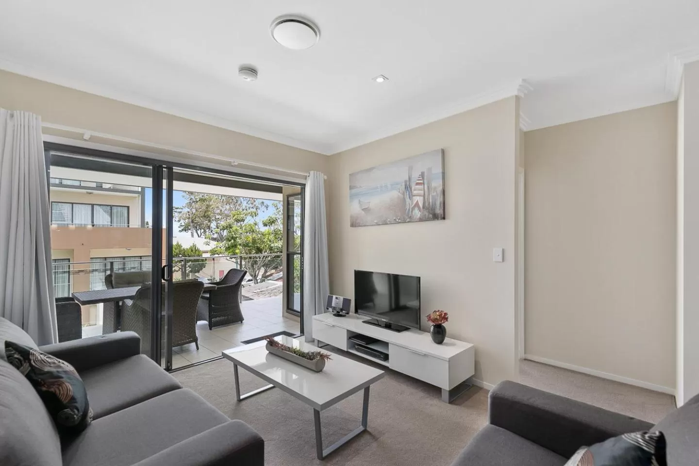Balcony/Terrace, Seating Area in Eden by the Bay