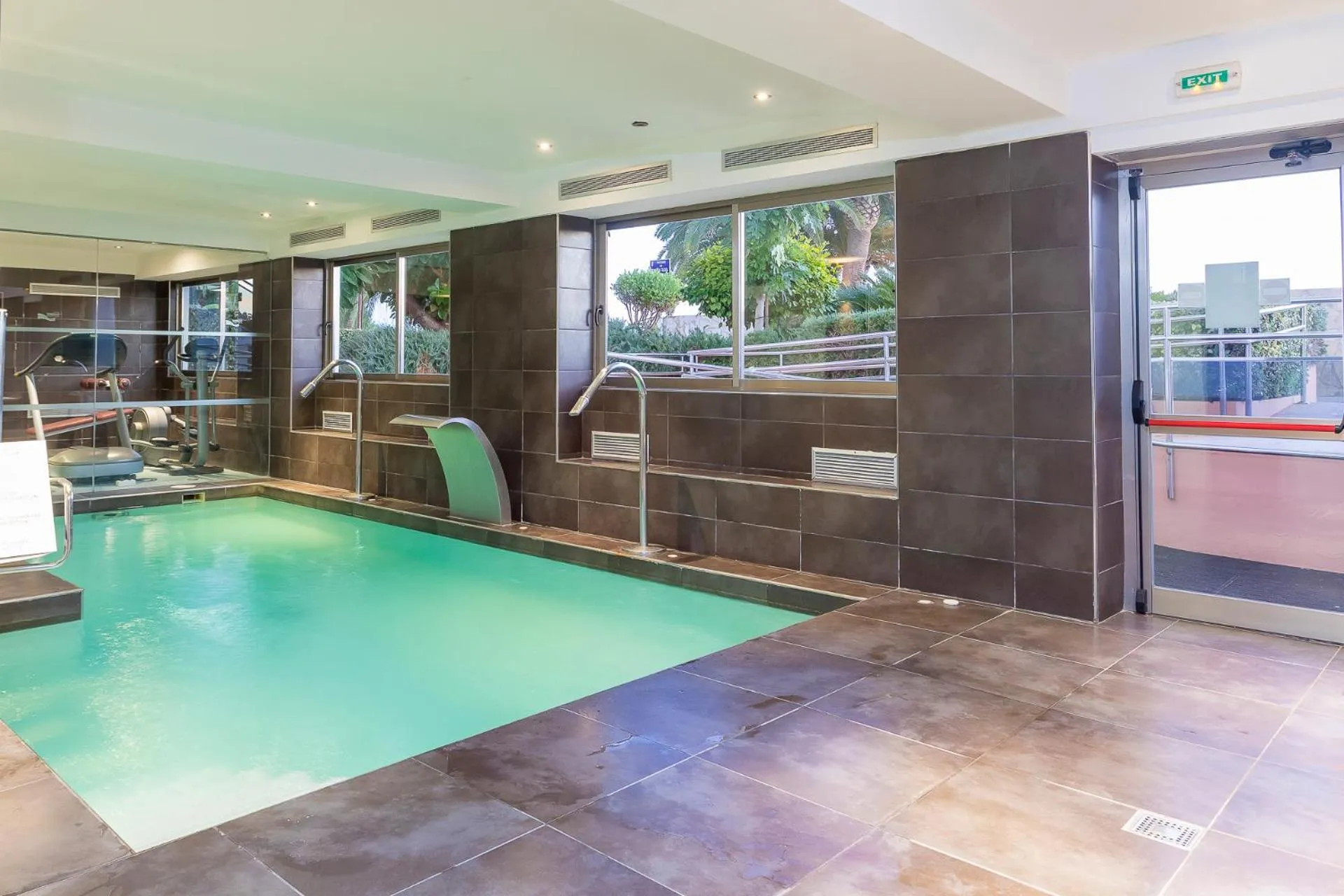 Hot Spring Bath in Hotel Simbad Ibiza