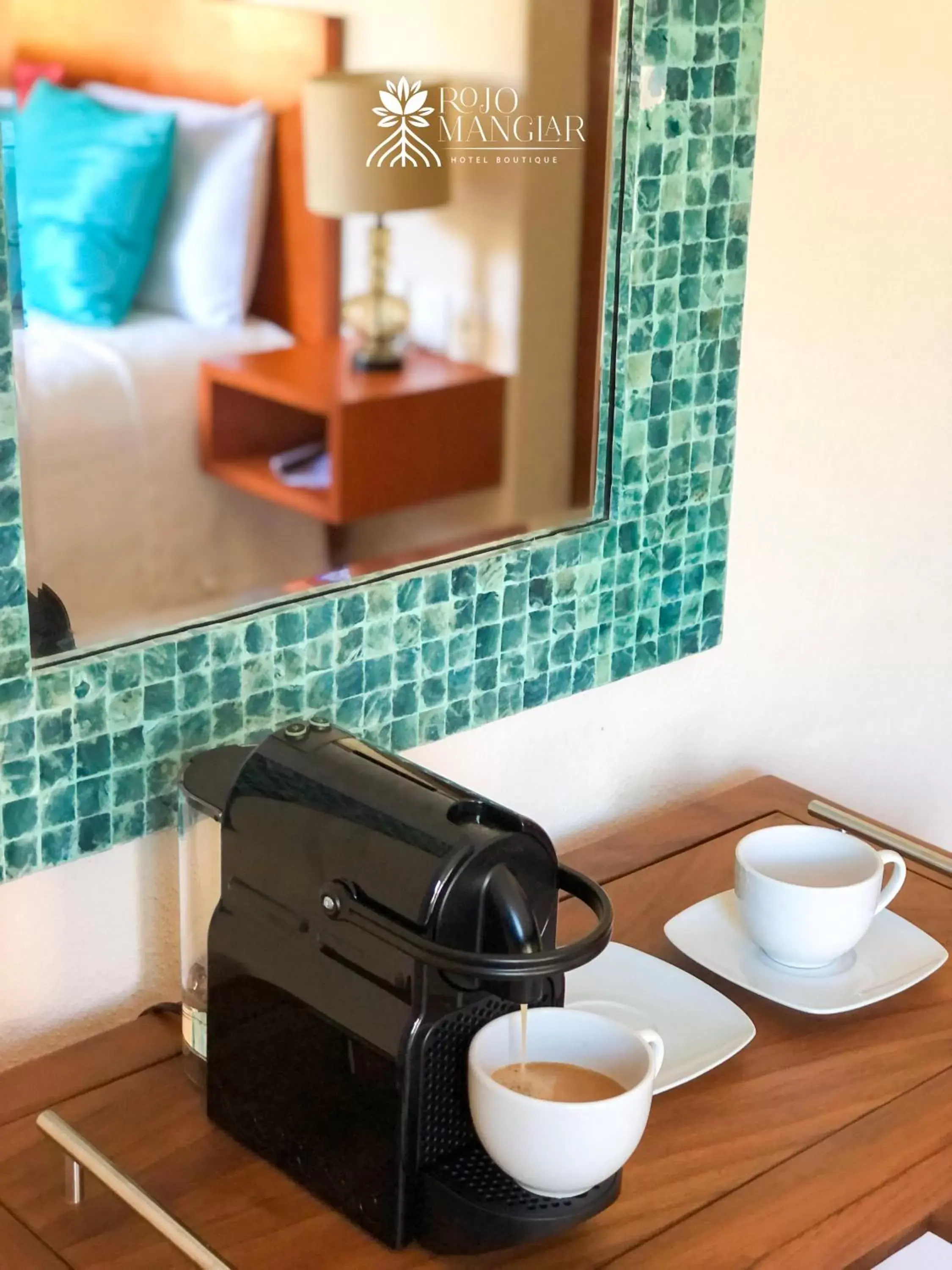 Coffee/tea facilities, Bathroom in Rojo Manglar Acapulco