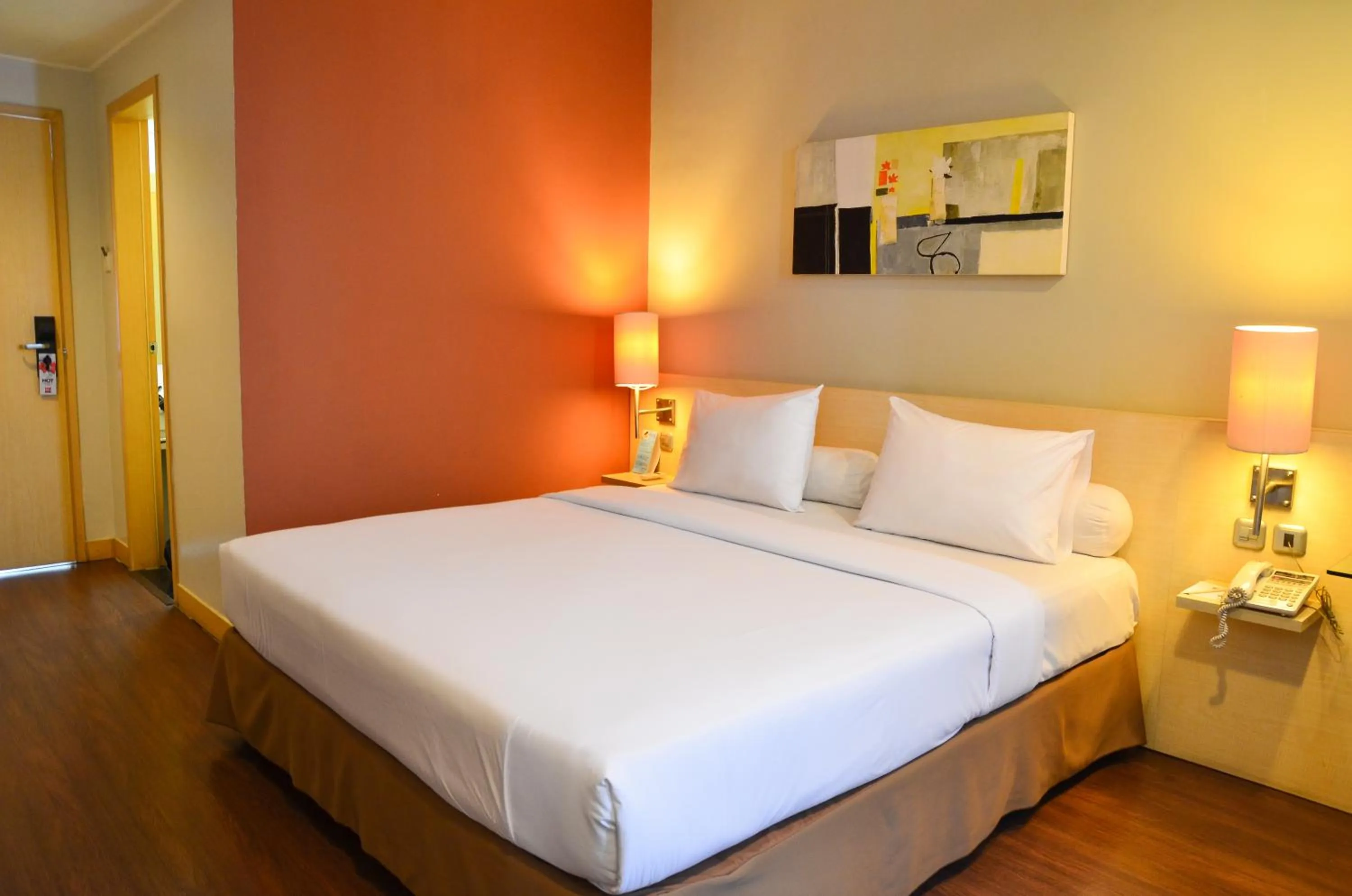 Bed in Ibis Jakarta Arcadia