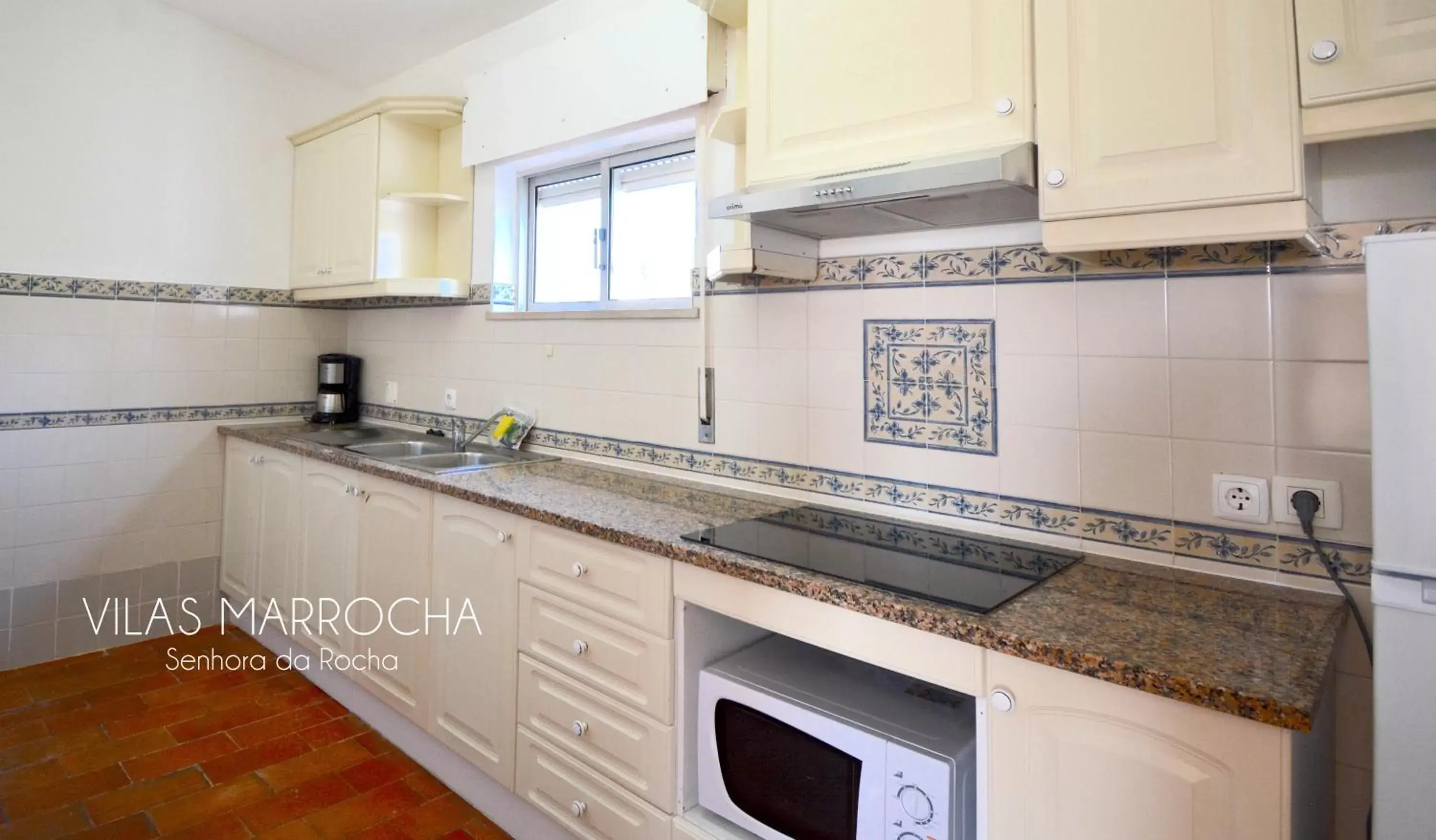 kitchen, Kitchen/Kitchenette in Vilas Marrocha