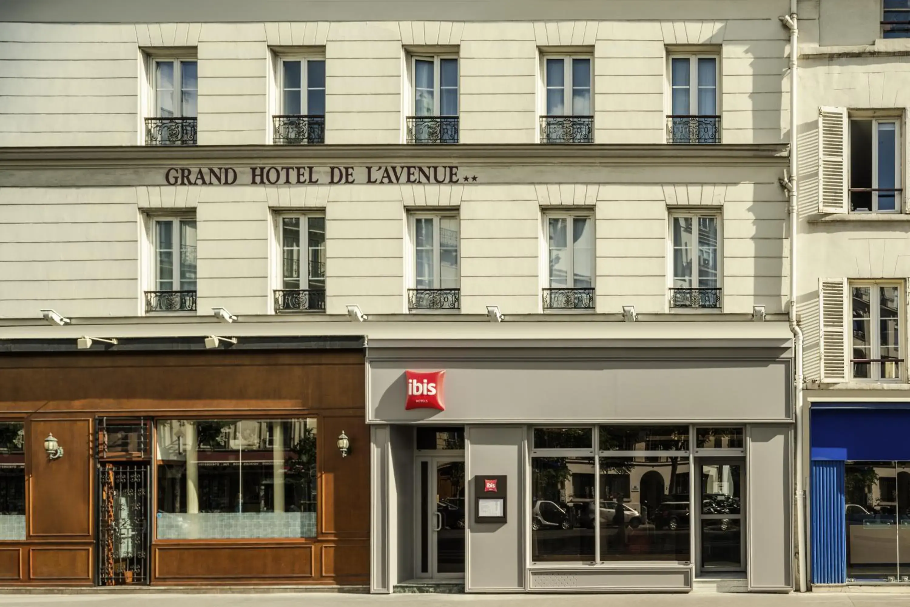 Property Building in ibis Paris Avenue de la Republique