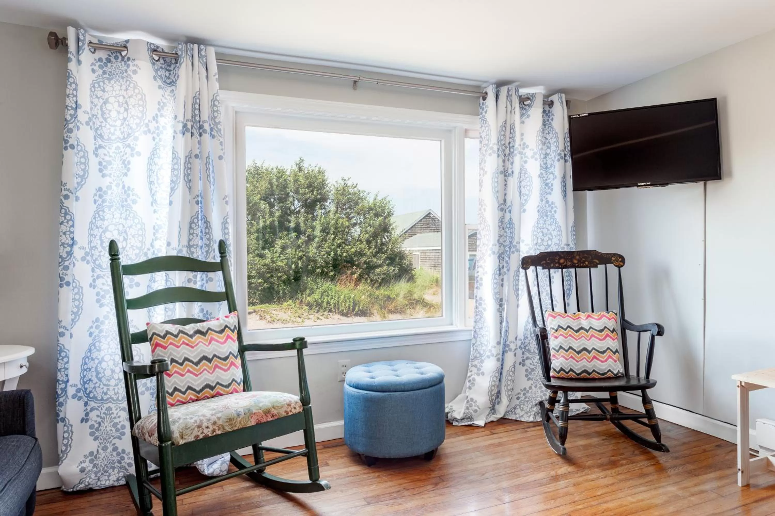 Living room, Seating Area in Avonlea