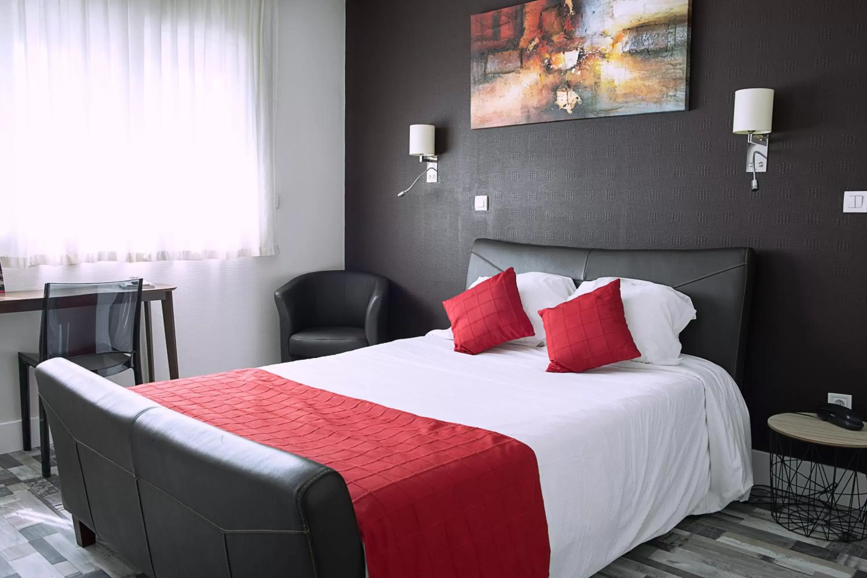 Bed in Cit'Hotel Europeen