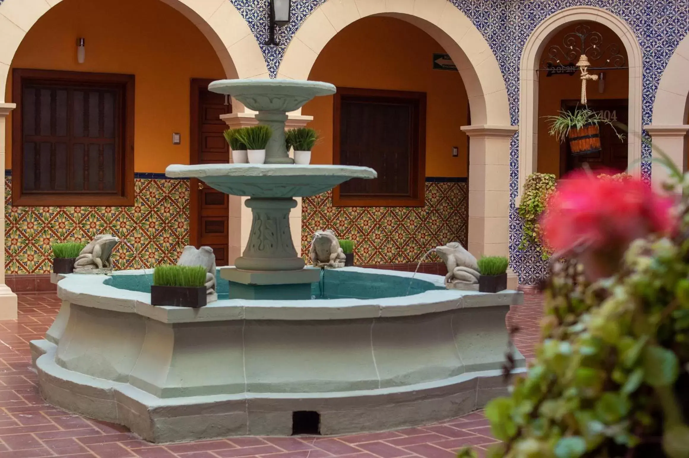 Inner courtyard view in Hotel San Diego