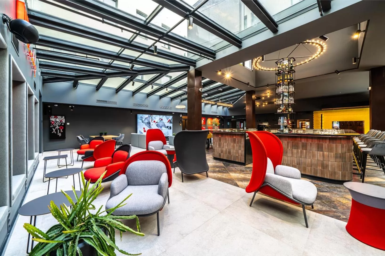 Restaurant/places to eat in Up Hotel Budapest