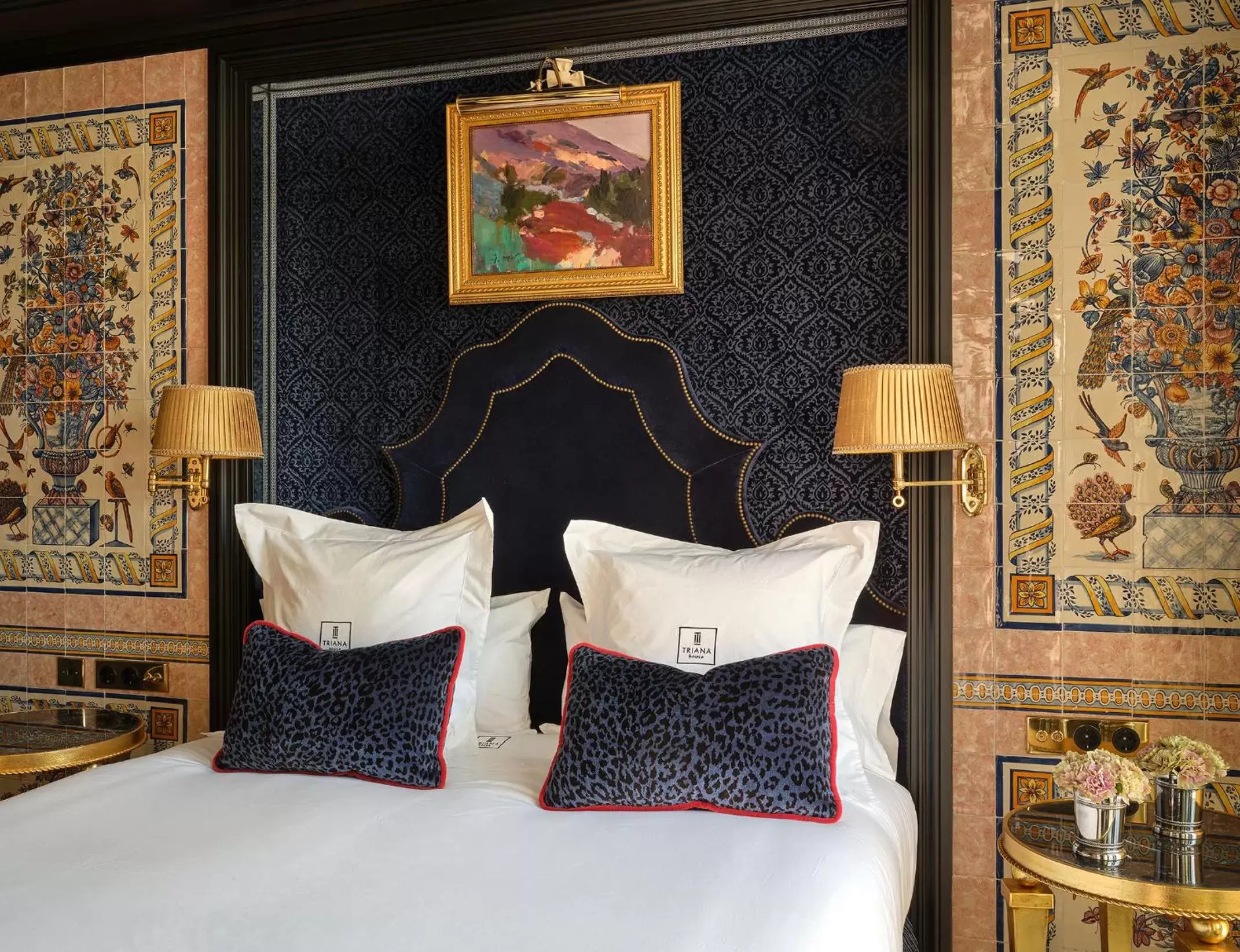 Bed in Hotel Boutique Triana House