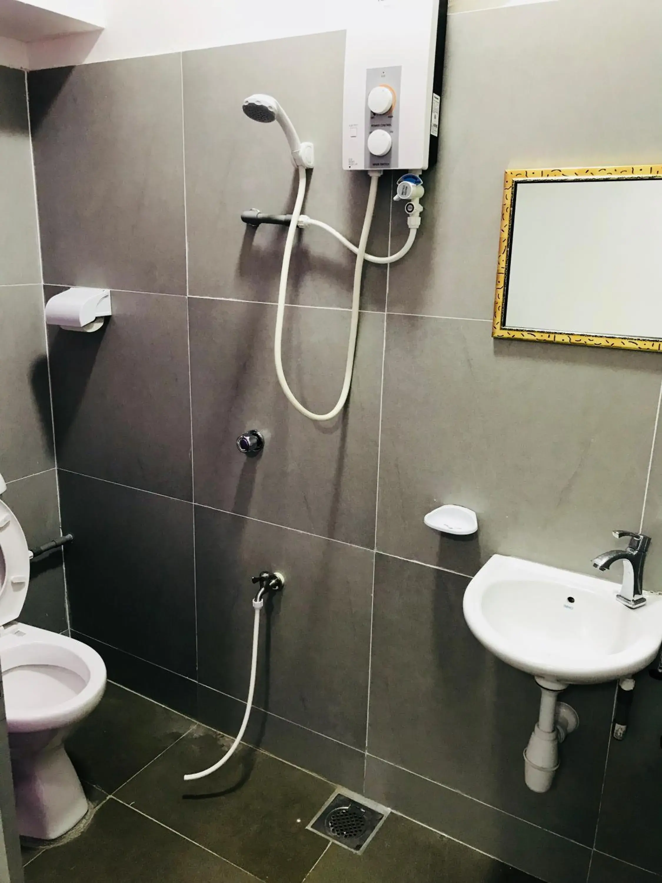 Bathroom in H-Hotel